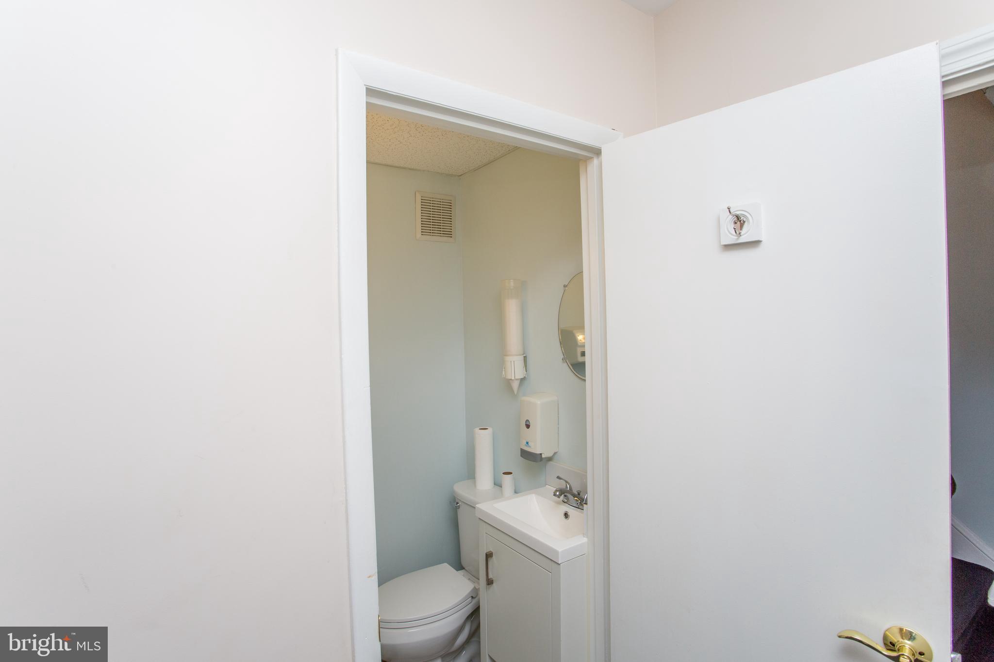 RITTENHOUSE SQUARE - Residential Income