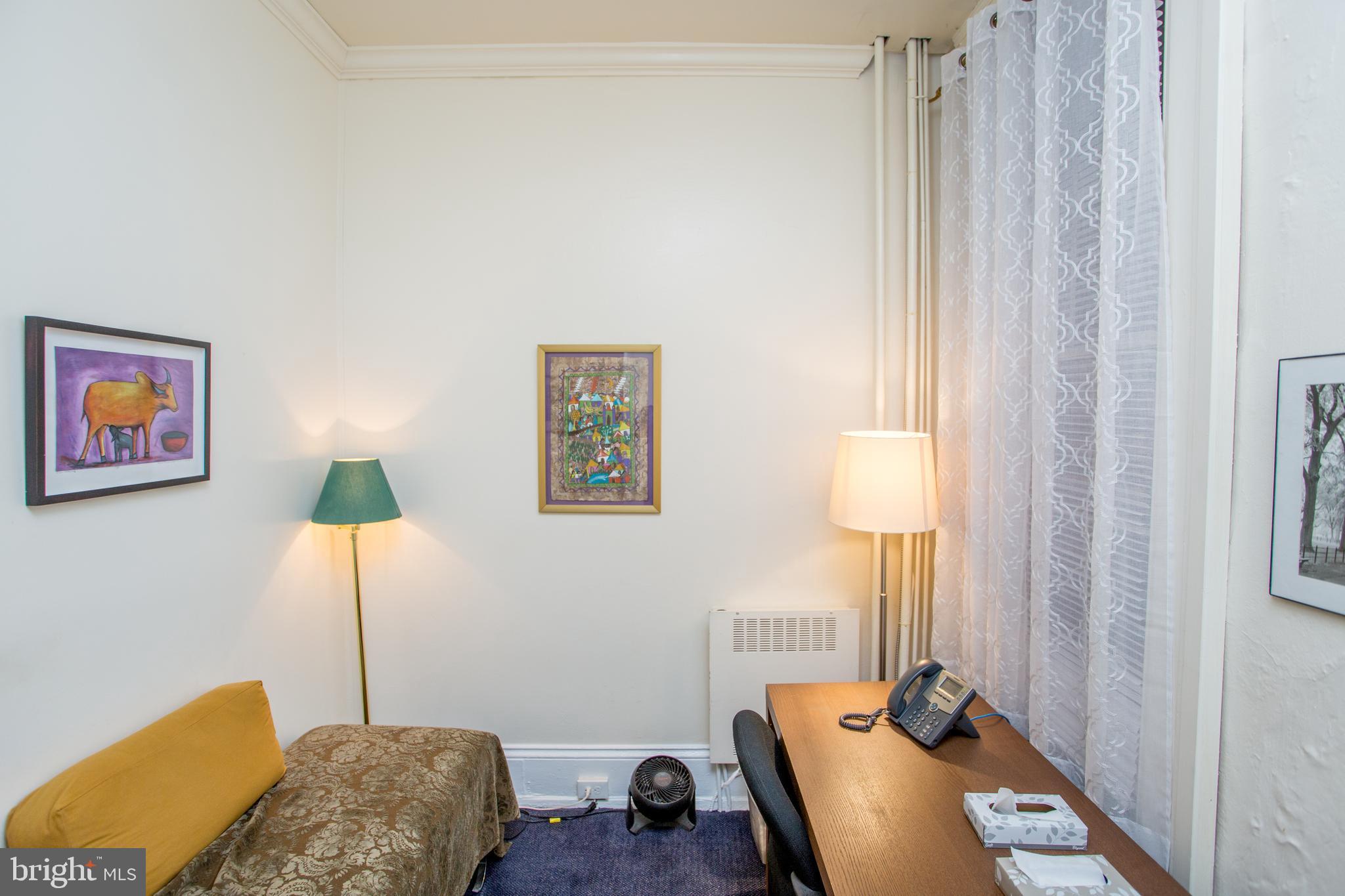 RITTENHOUSE SQUARE - Residential Income