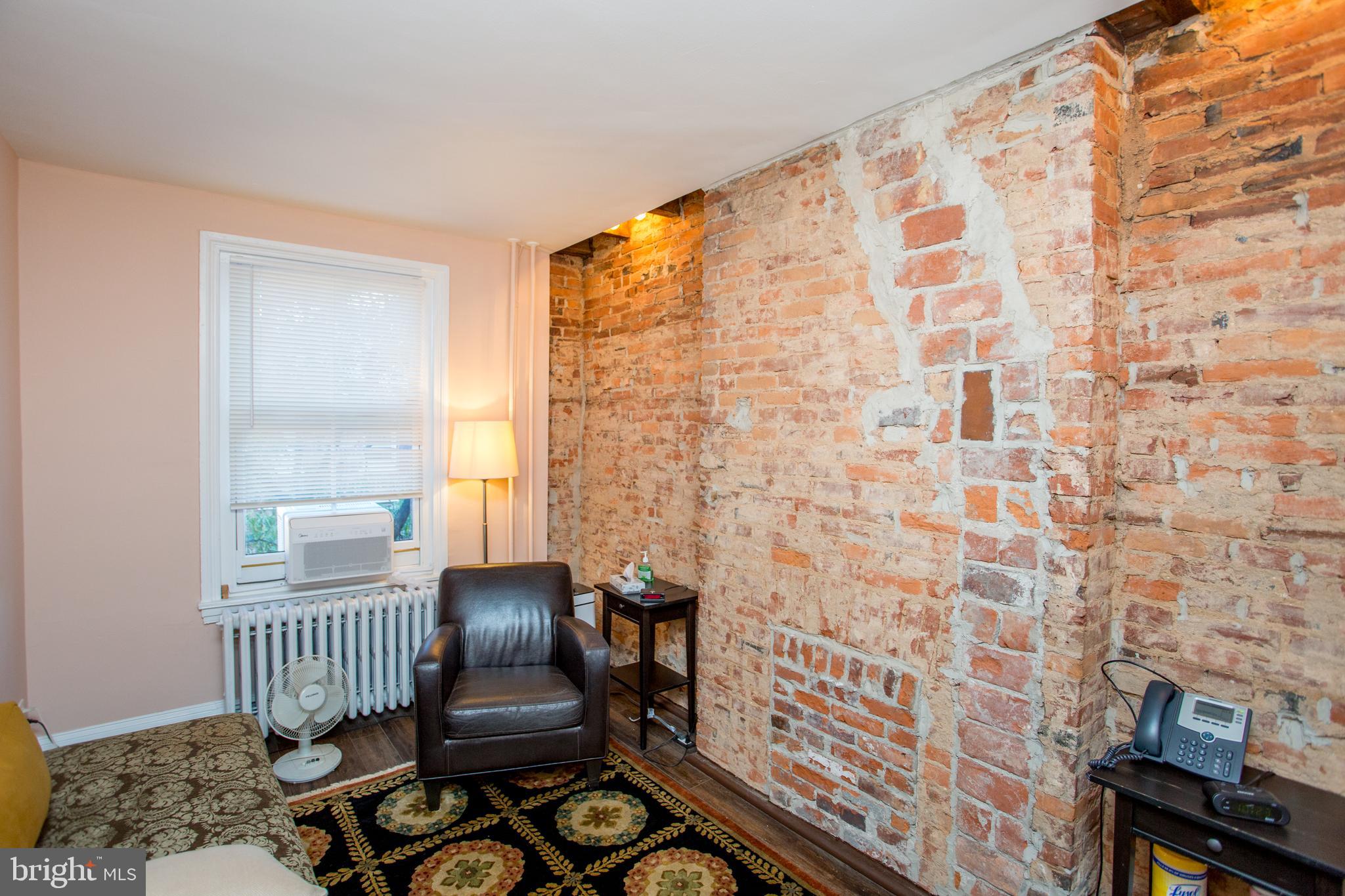 RITTENHOUSE SQUARE - Residential Income