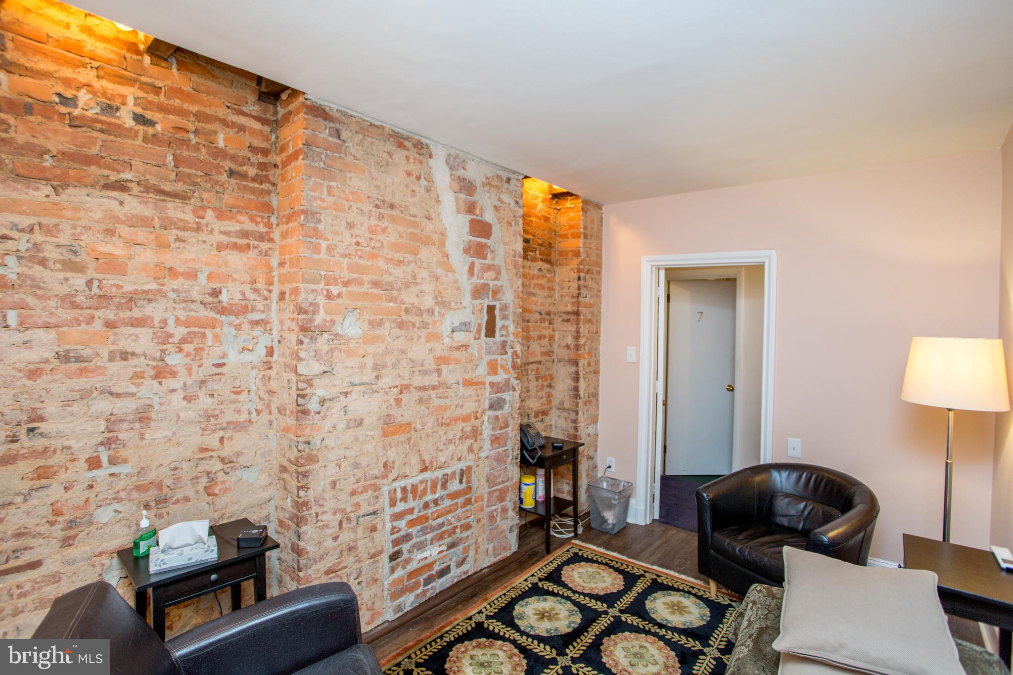 RITTENHOUSE SQUARE - Residential Income