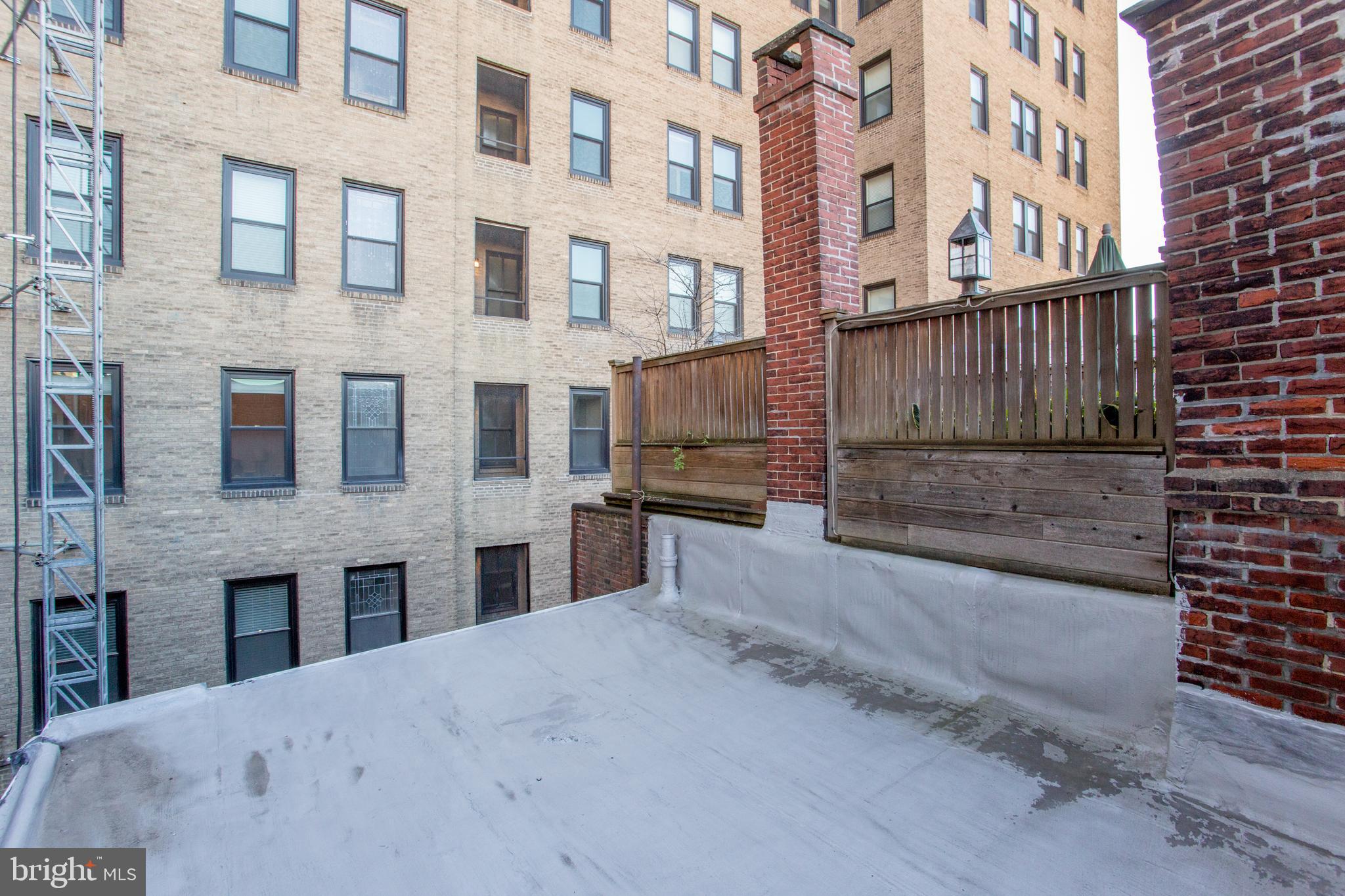 RITTENHOUSE SQUARE - Residential Income