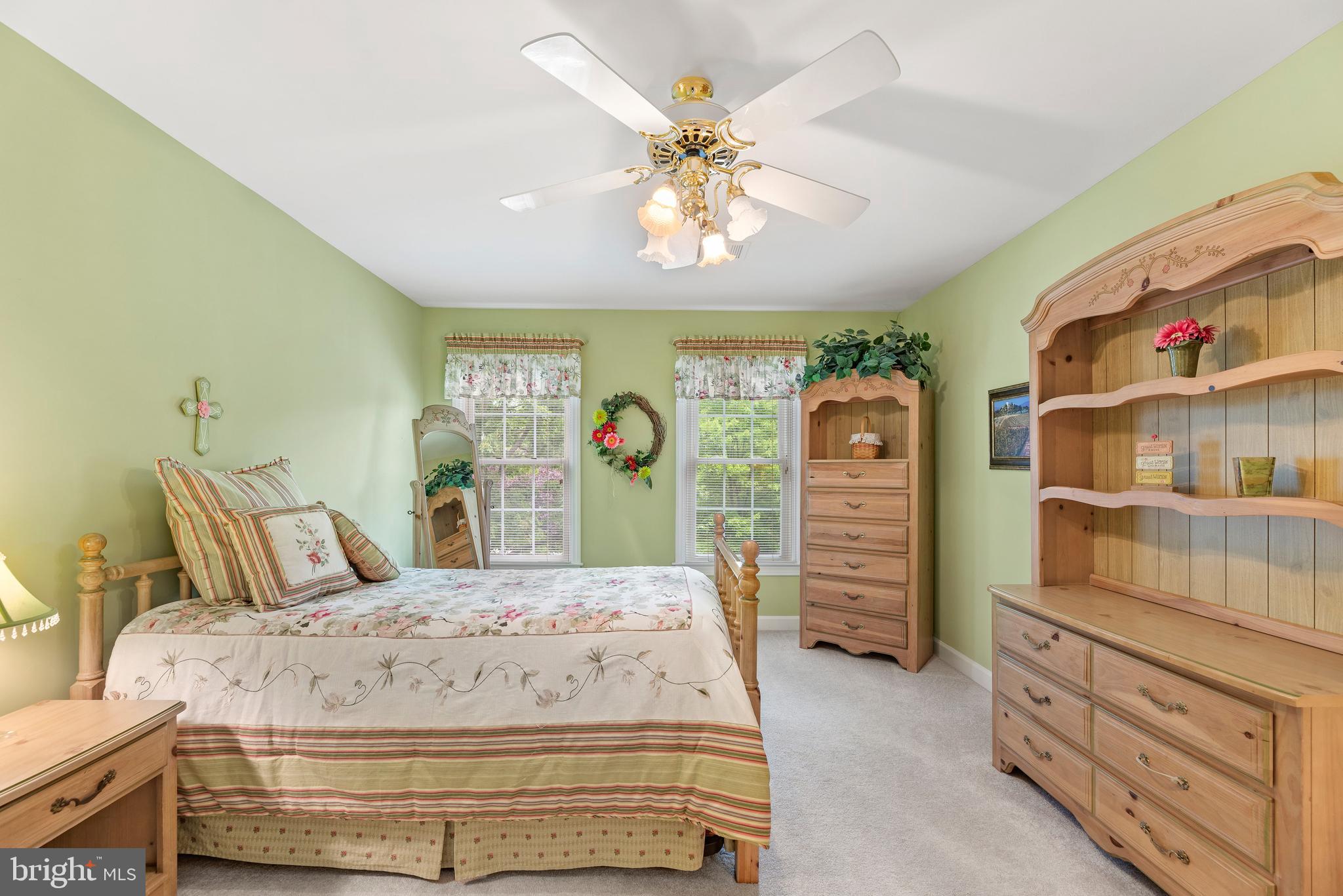 GOLD MINE CROSSING - Residential