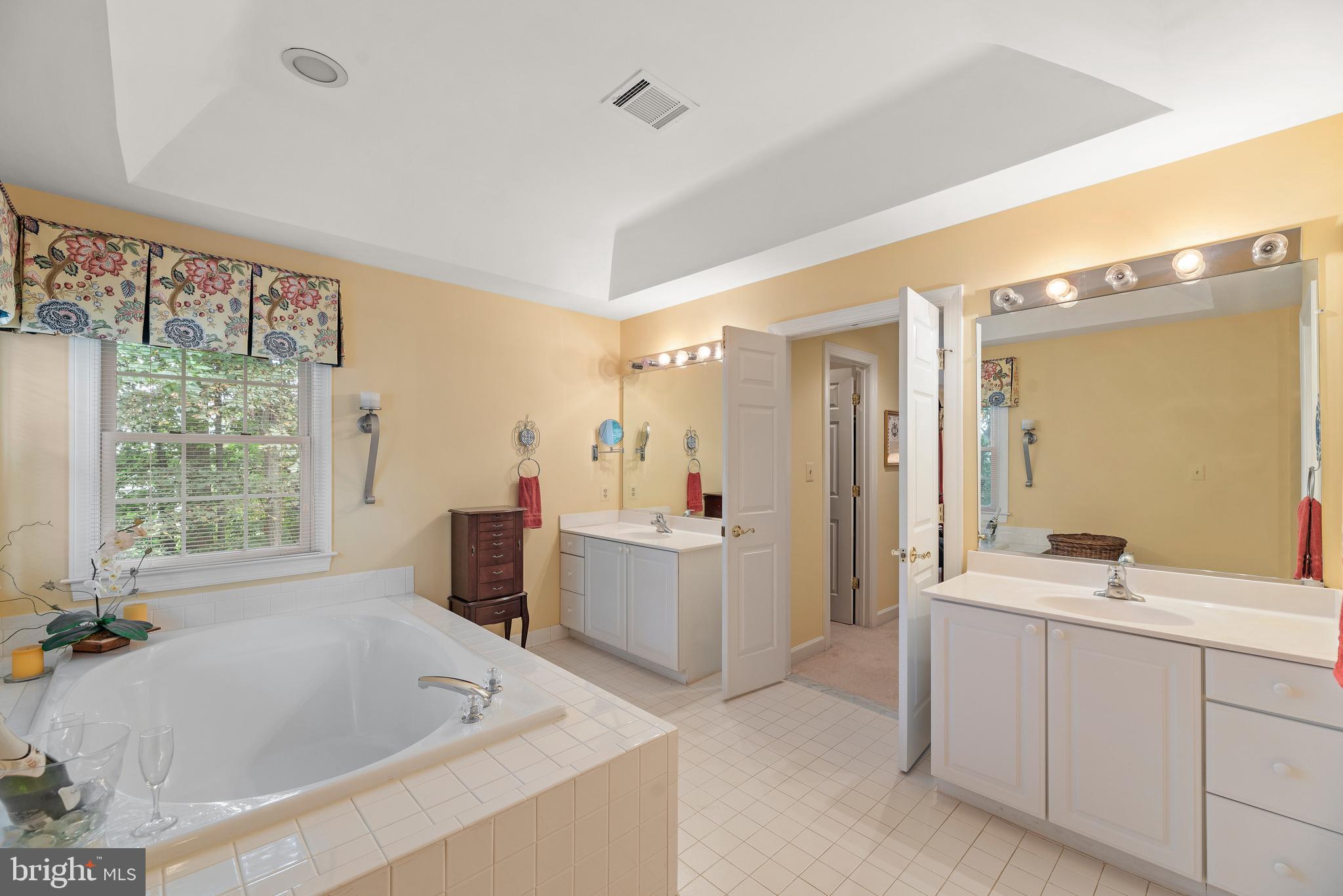 GOLD MINE CROSSING - Residential