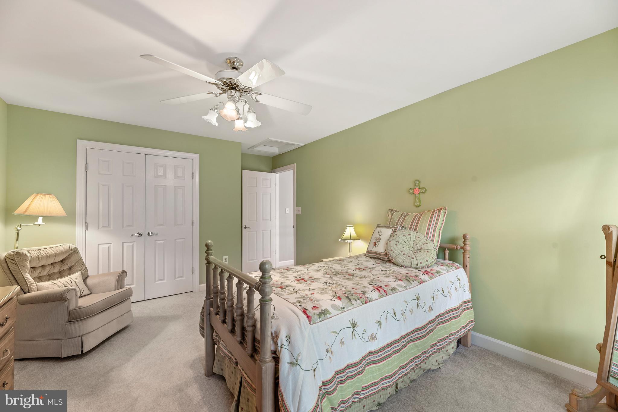 GOLD MINE CROSSING - Residential