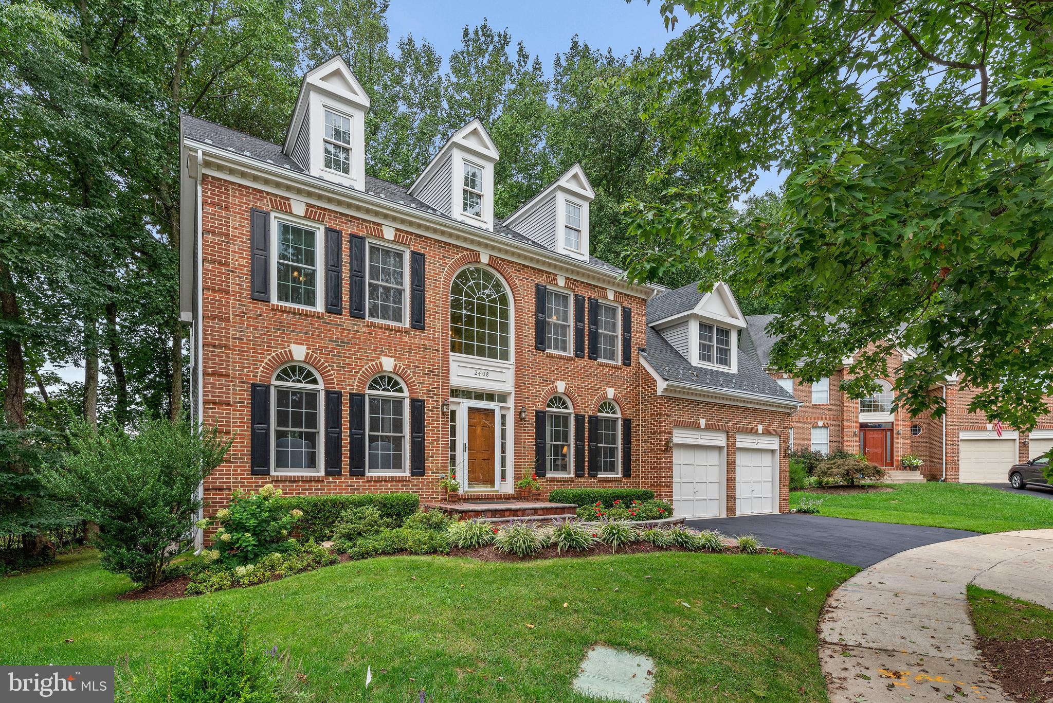 GOLD MINE CROSSING - Residential