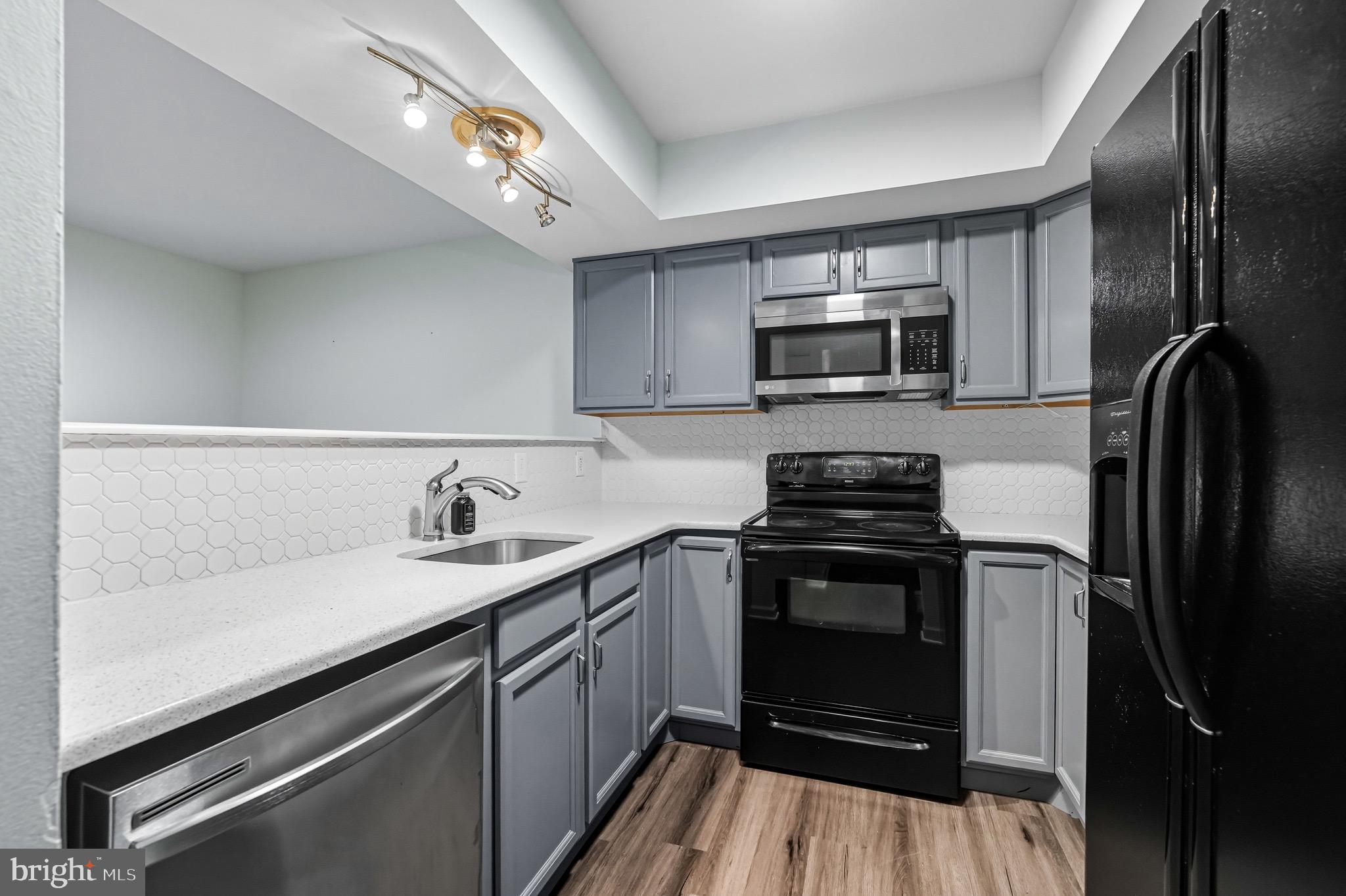 547 FAIRVIEW ROAD