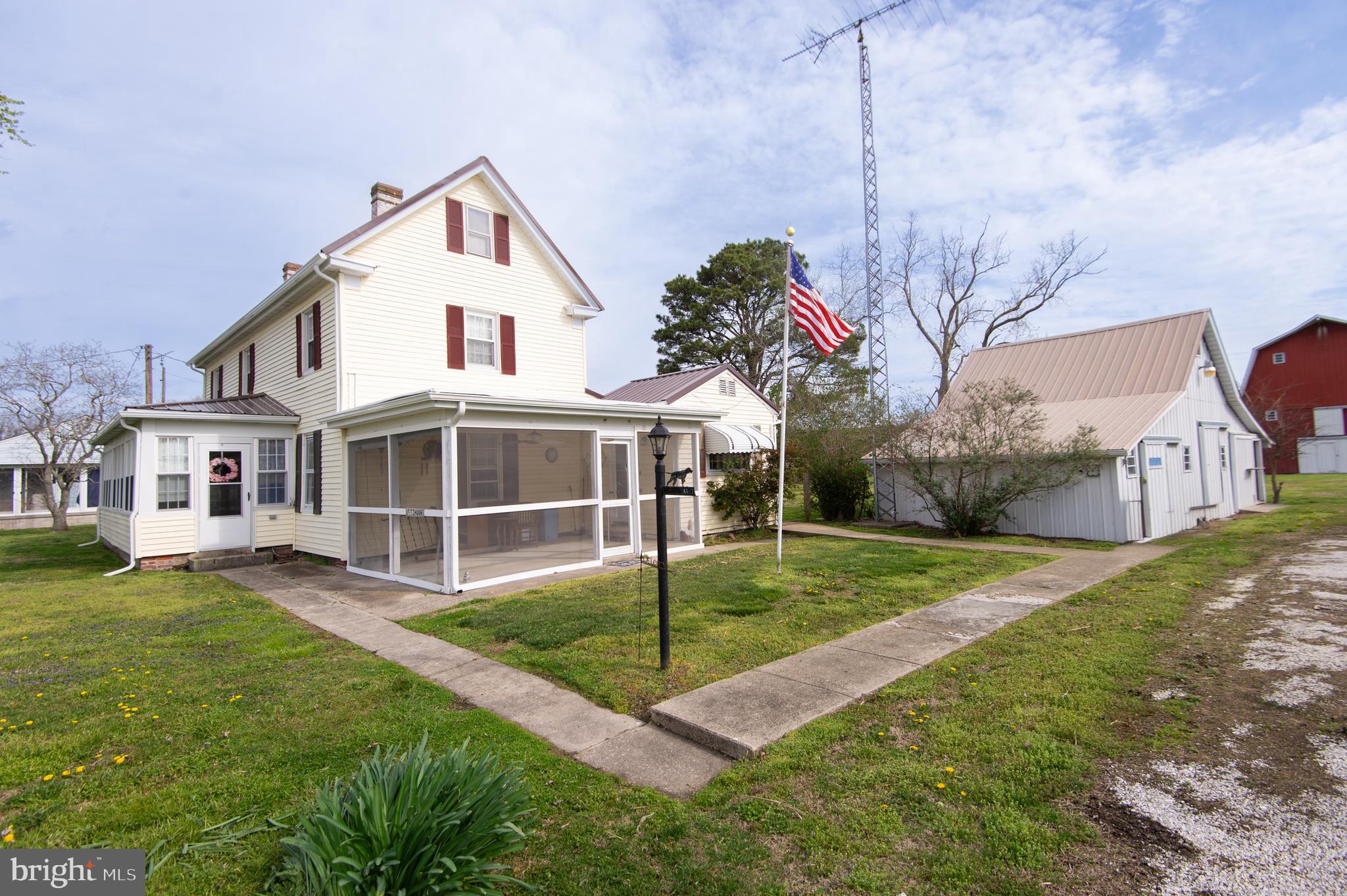 4657 GOLDEN HILL ROAD