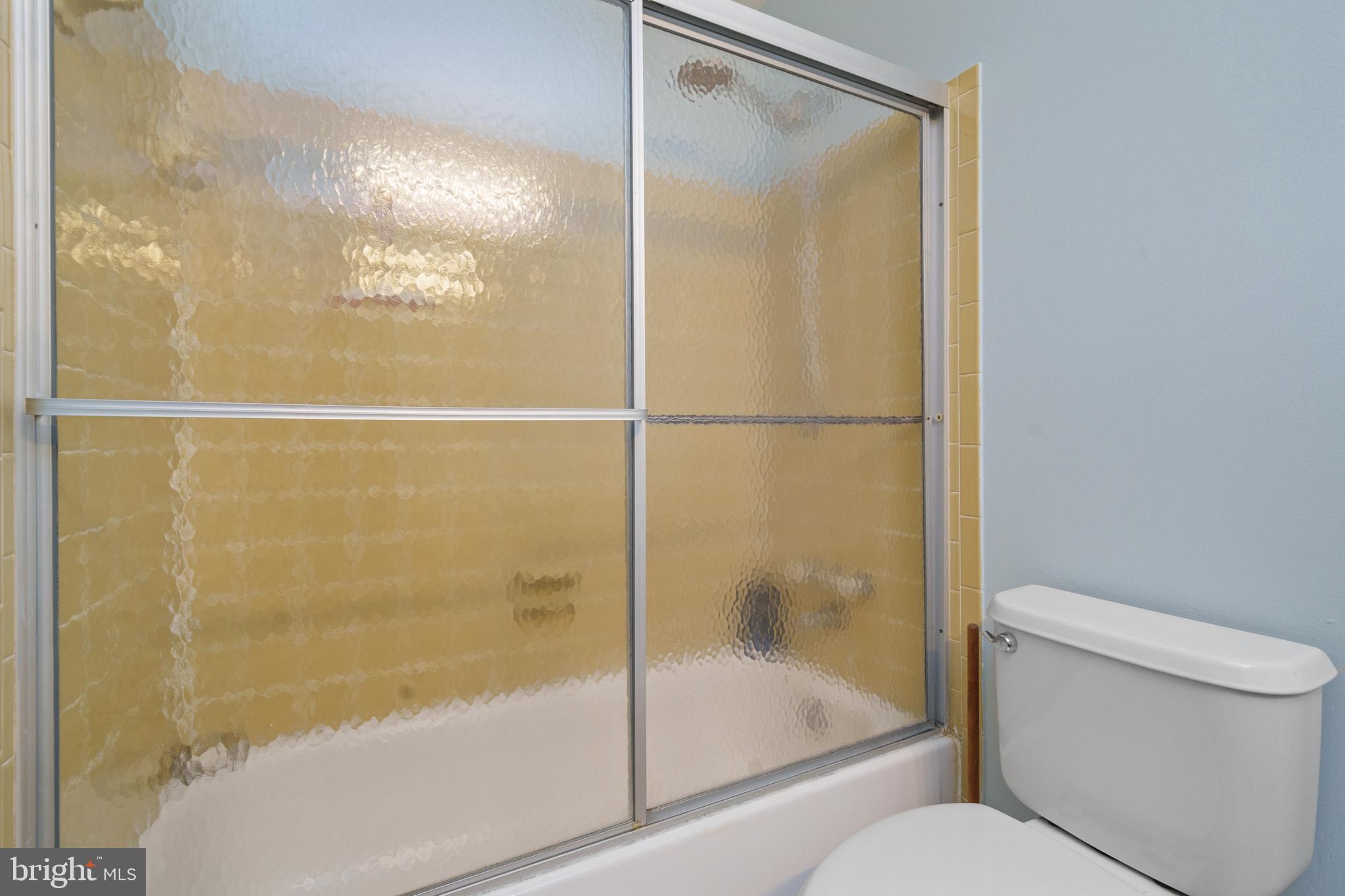 ROLLING VALLEY - Residential