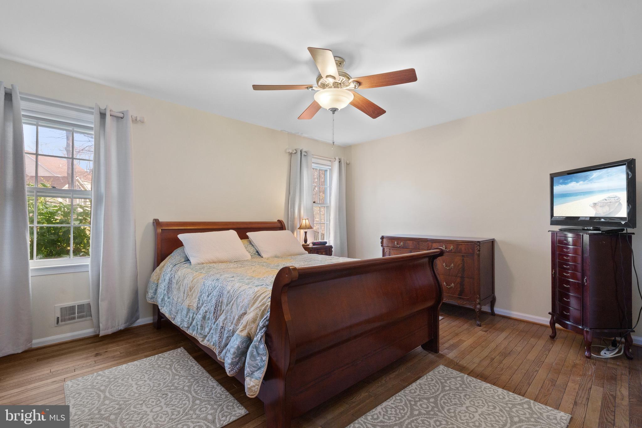 ROLLING VALLEY - Residential