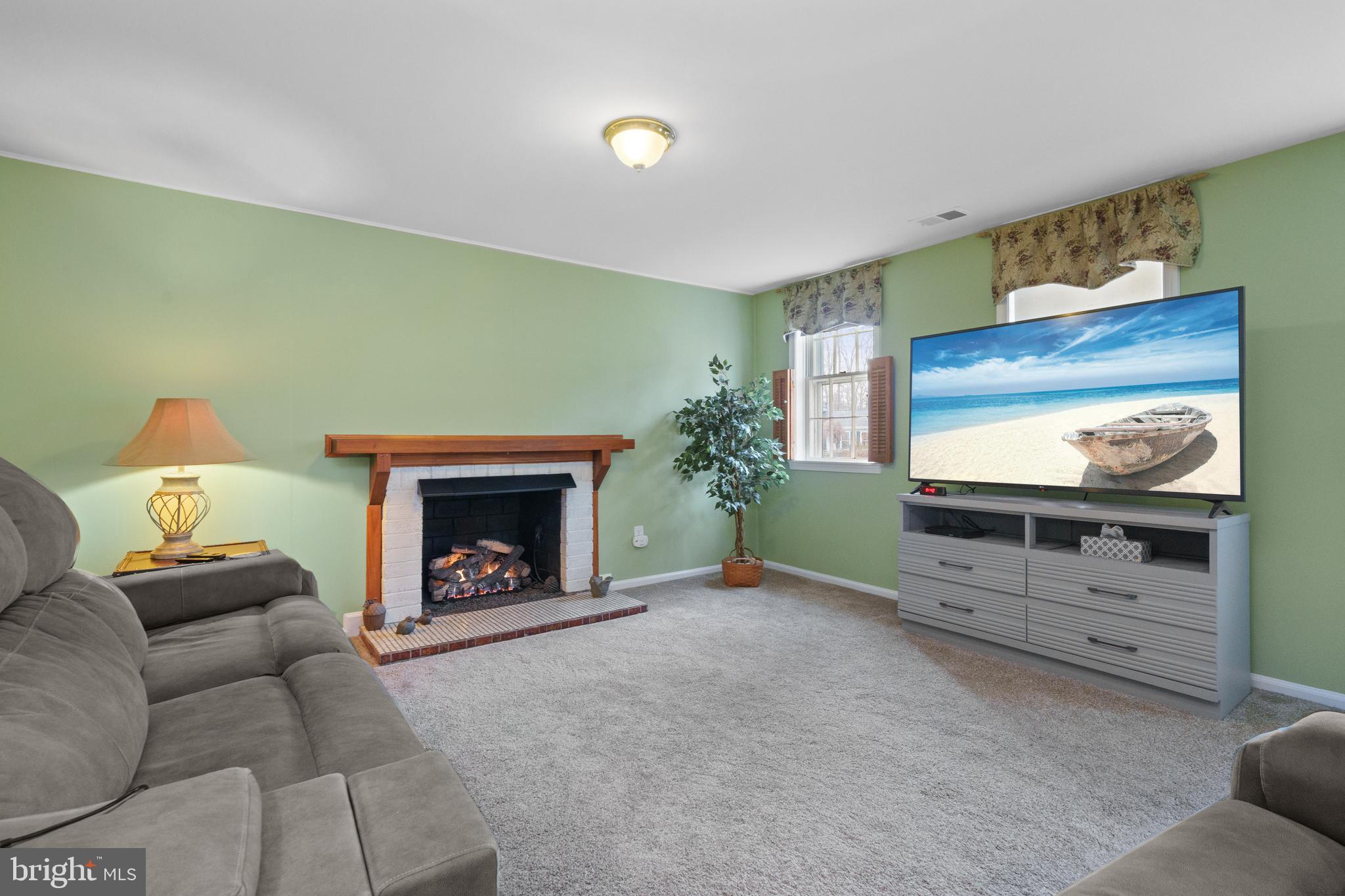 ROLLING VALLEY - Residential