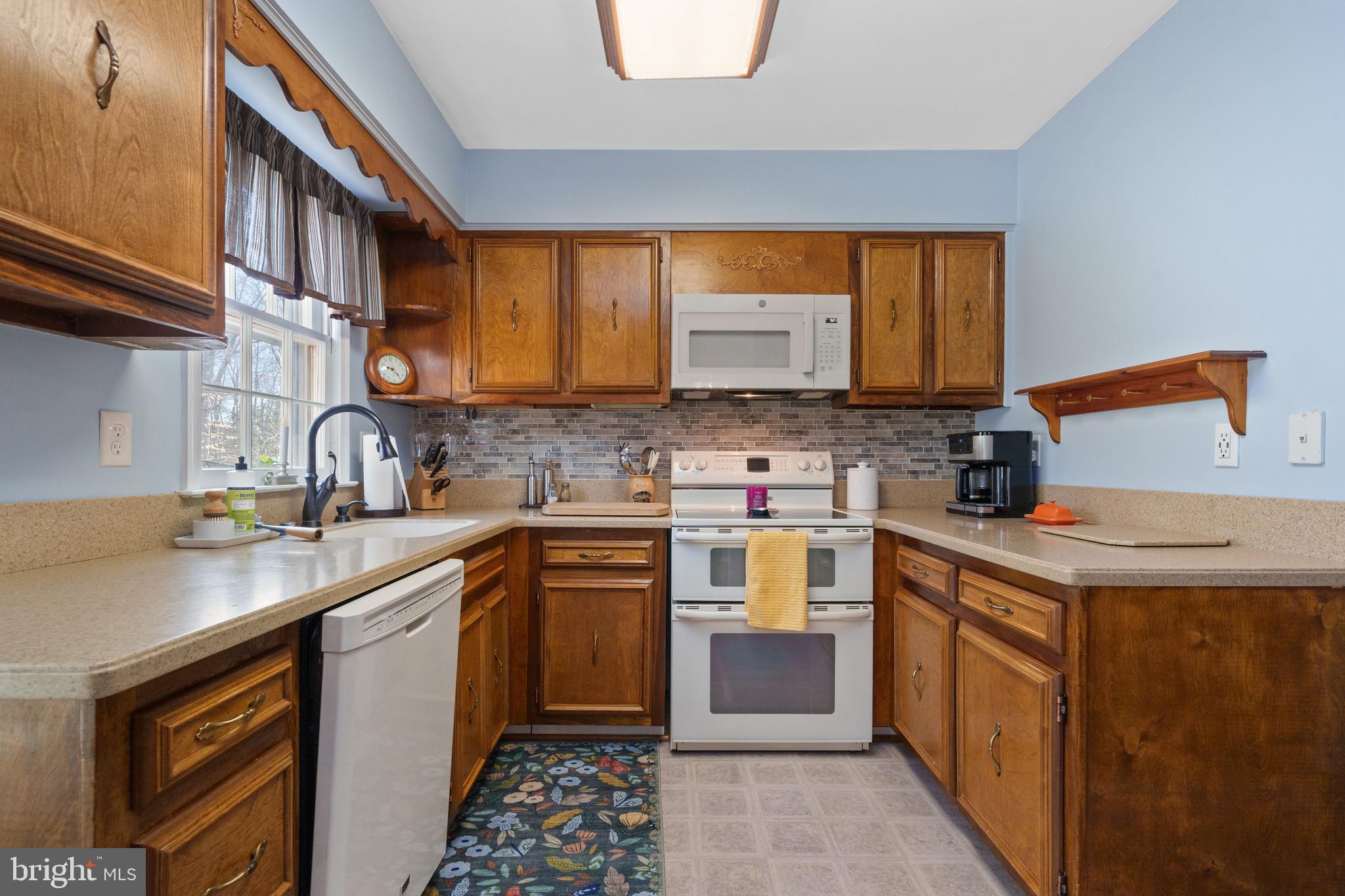 ROLLING VALLEY - Residential