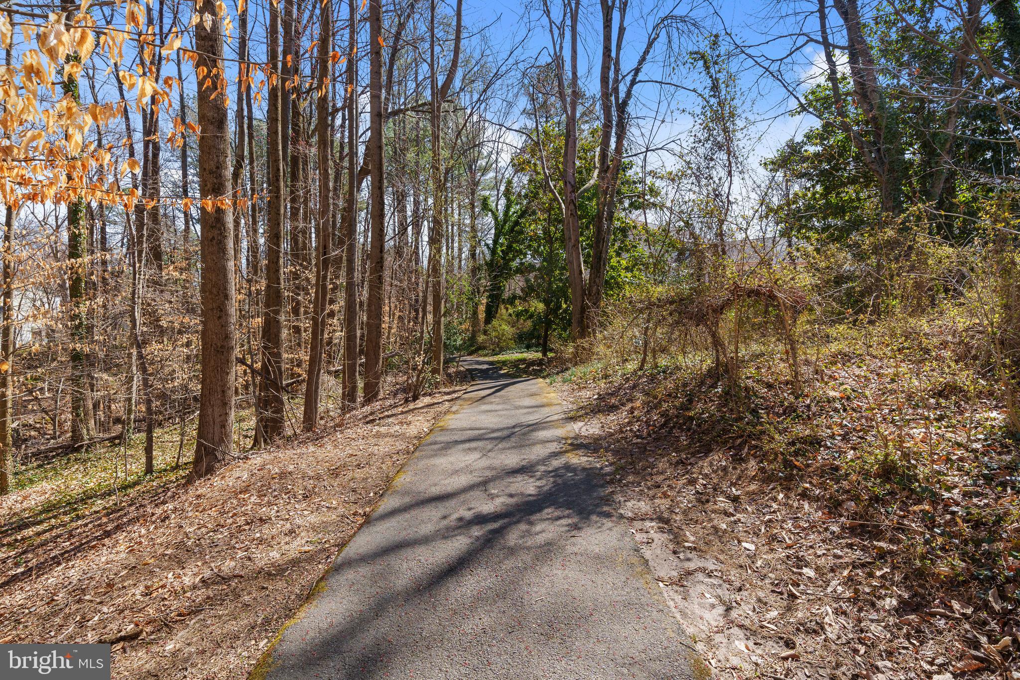 ROLLING VALLEY - Residential