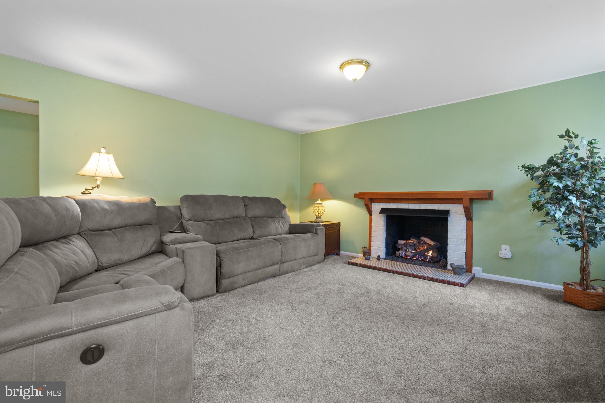 ROLLING VALLEY - Residential