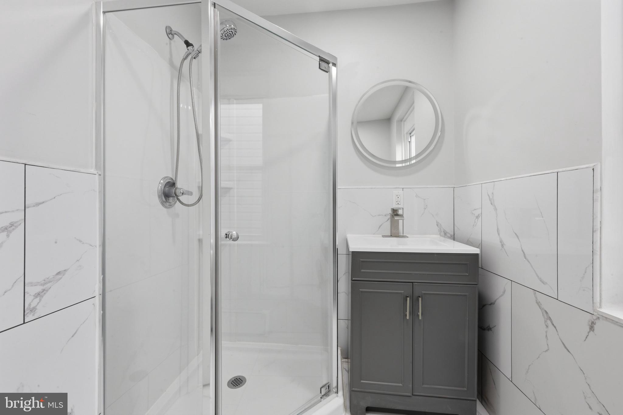 POINT BREEZE - Residential