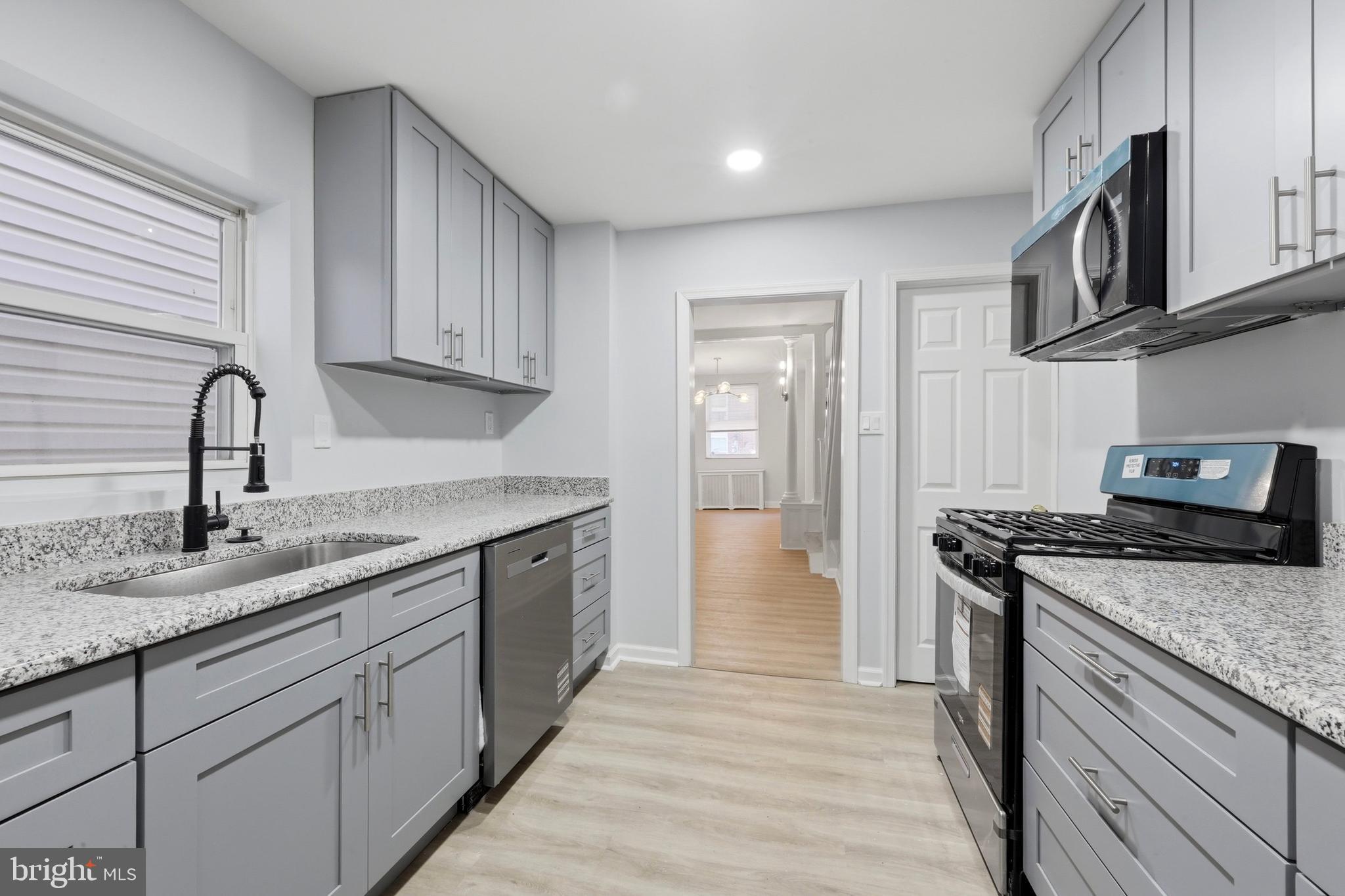 POINT BREEZE - Residential