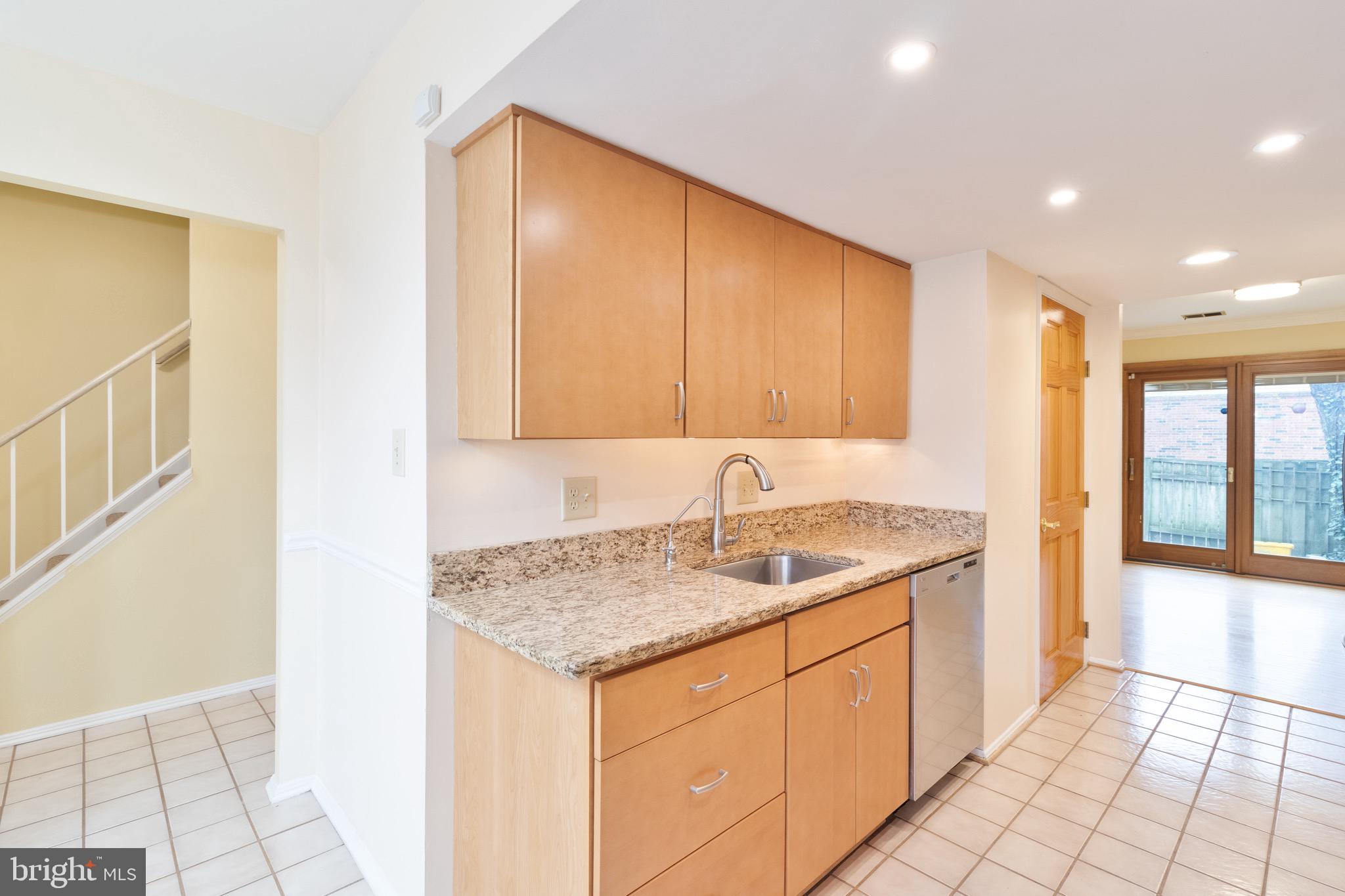 LAKE RIDGE - Residential