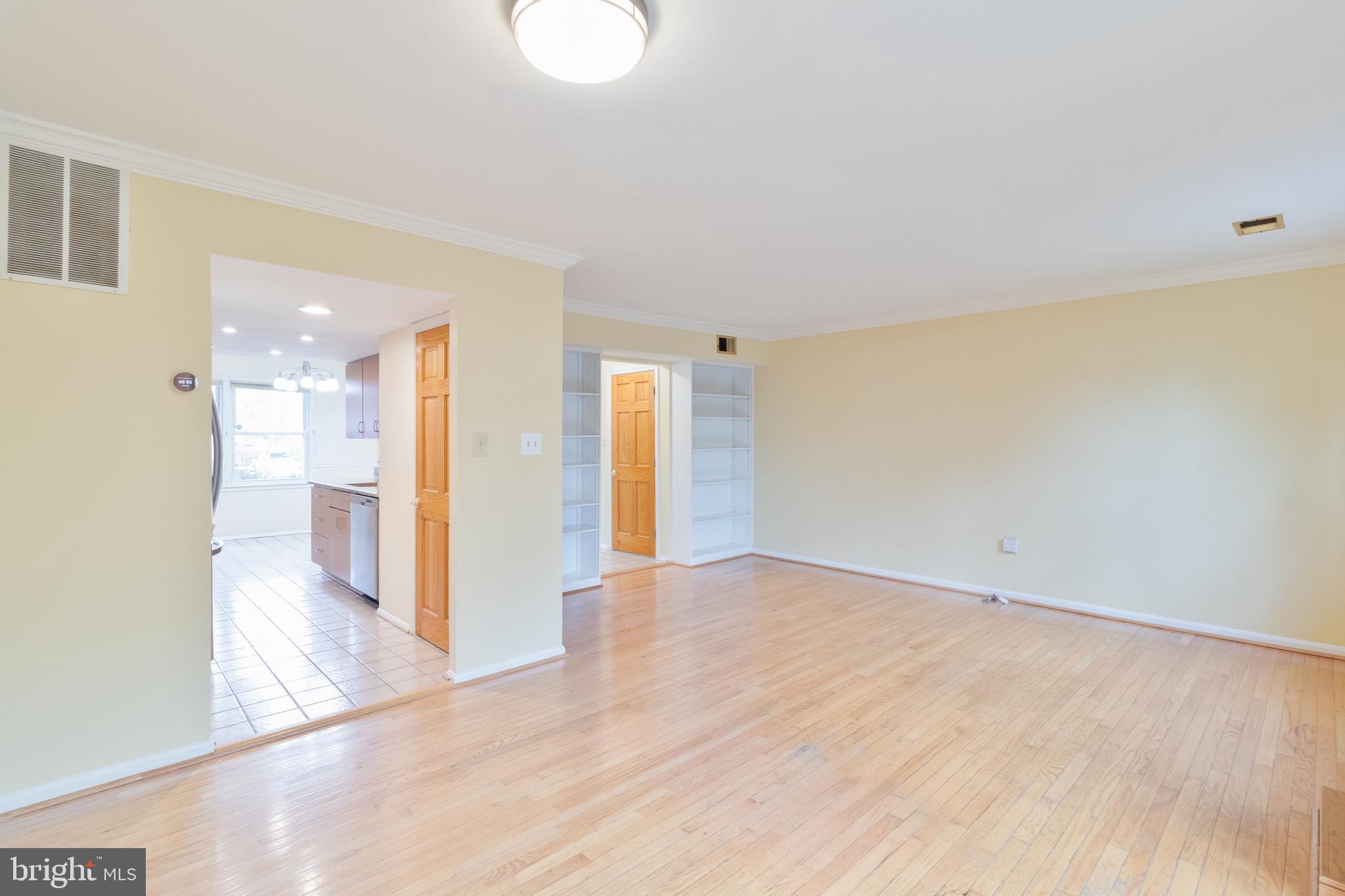 LAKE RIDGE - Residential