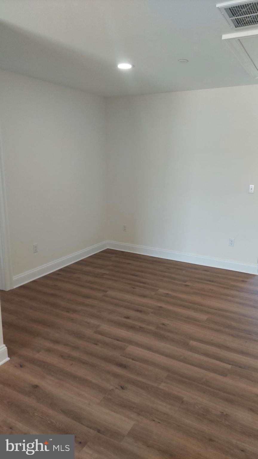 WARWICK CROSSING - Residential