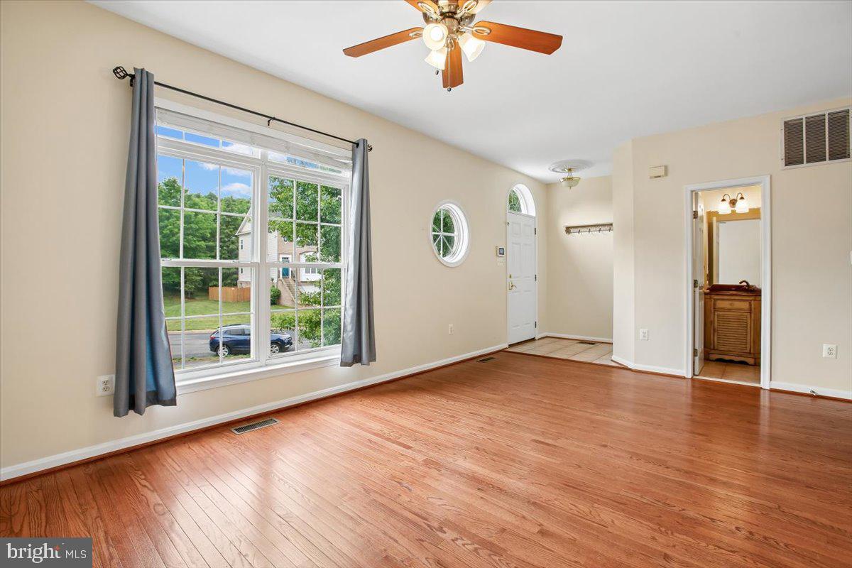 7301 OLDHAM LEEDS WAY