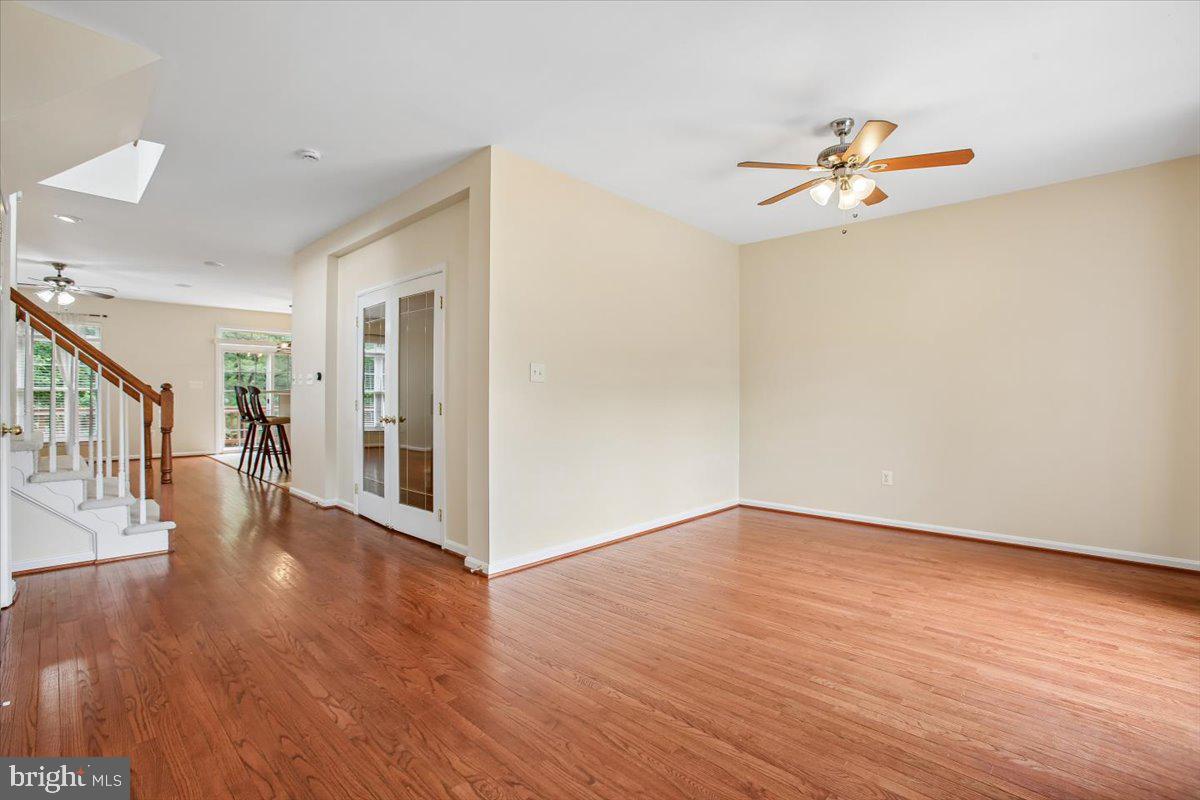 7301 OLDHAM LEEDS WAY