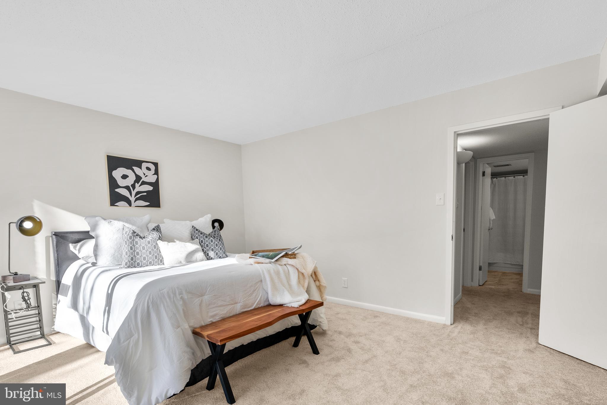 LAKEVIEW - Residential