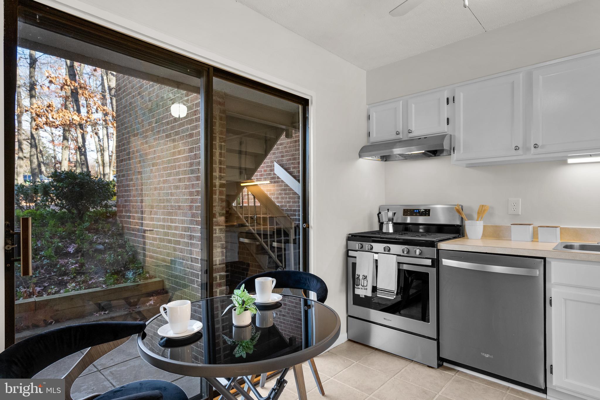 LAKEVIEW - Residential