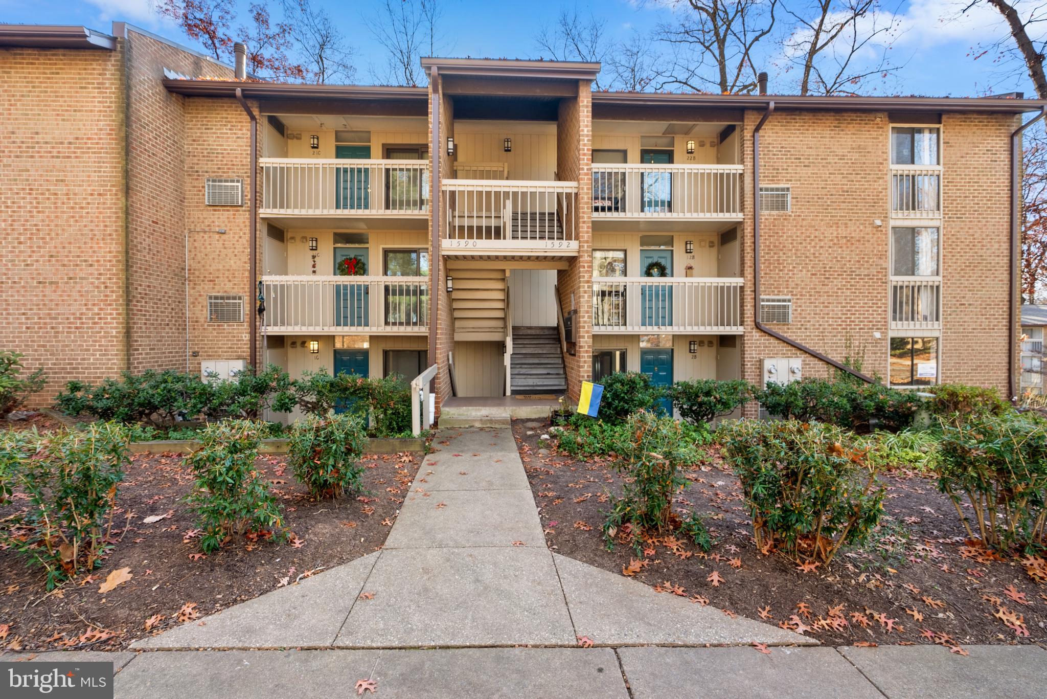 LAKEVIEW - Residential