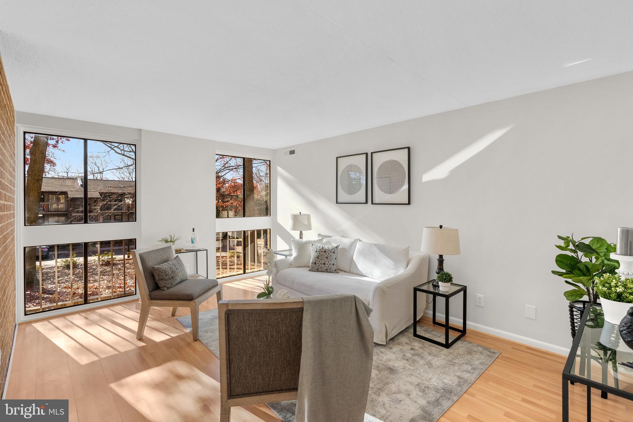 LAKEVIEW - Residential