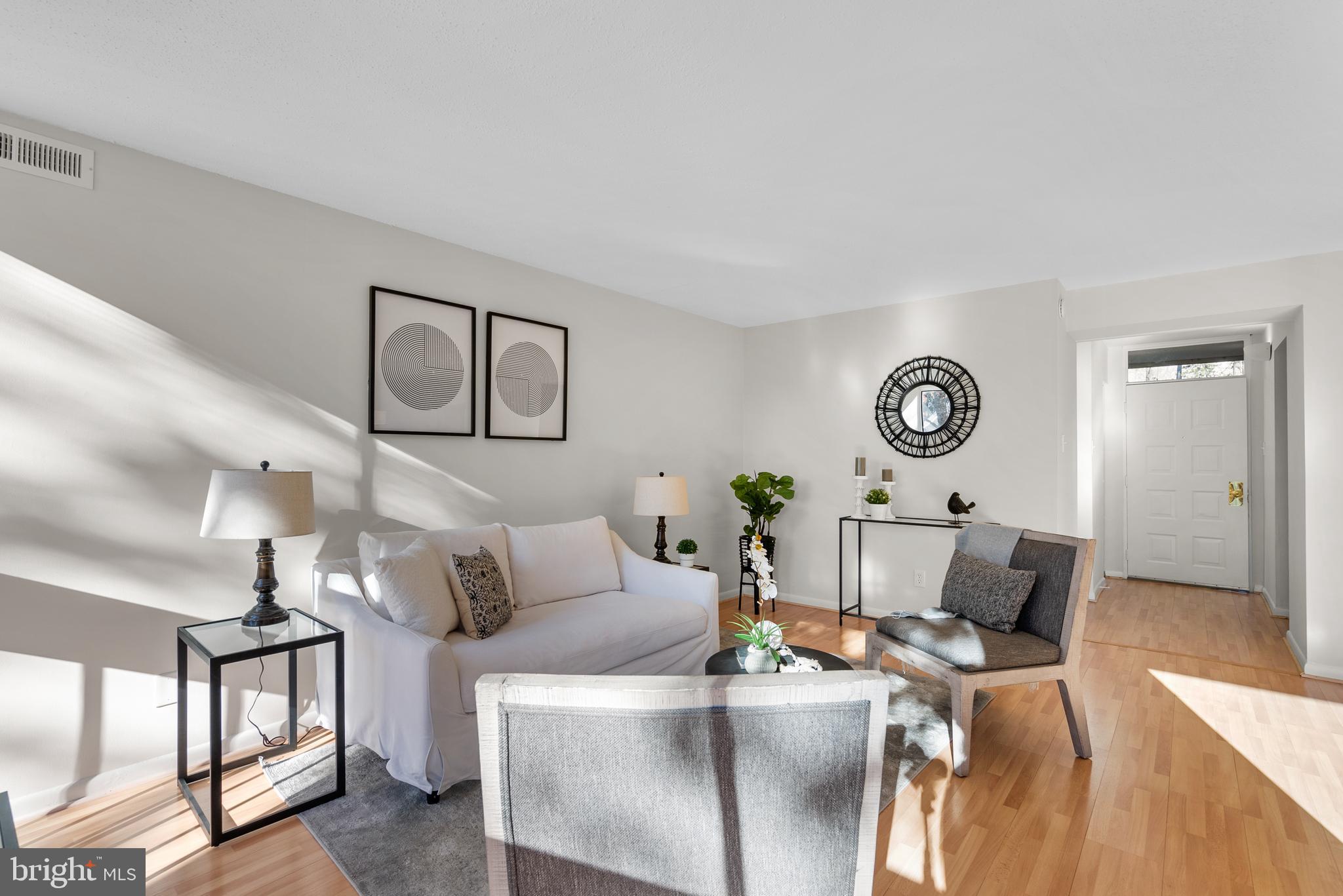 LAKEVIEW - Residential