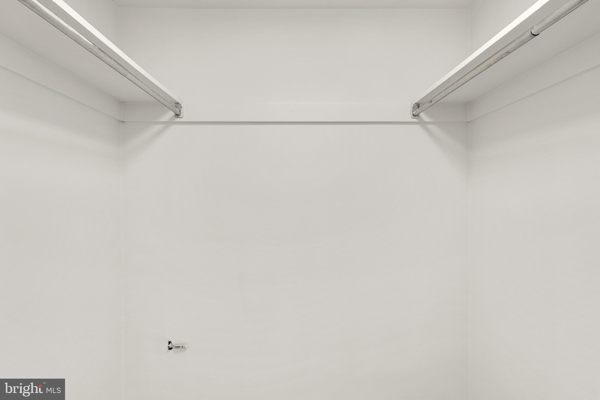 LAKEVIEW - Residential