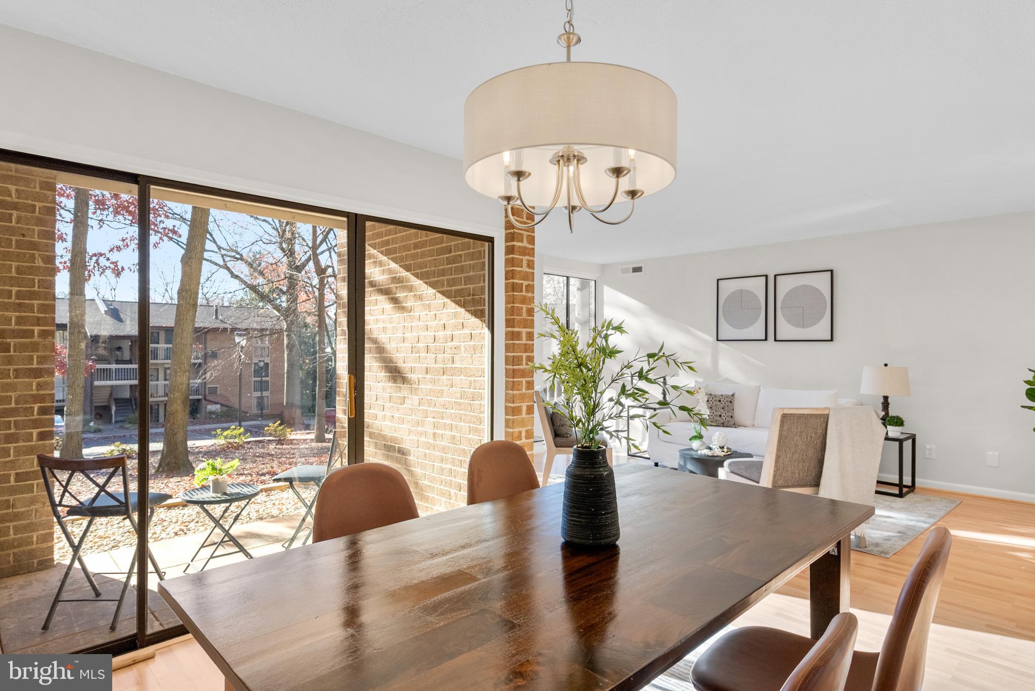 LAKEVIEW - Residential