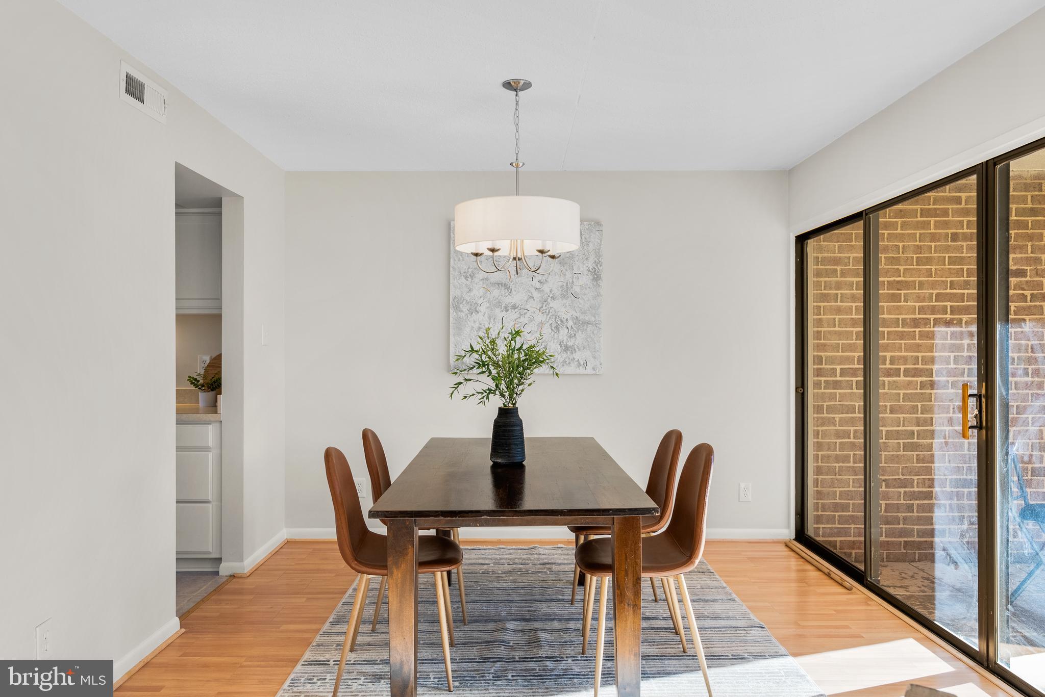 LAKEVIEW - Residential