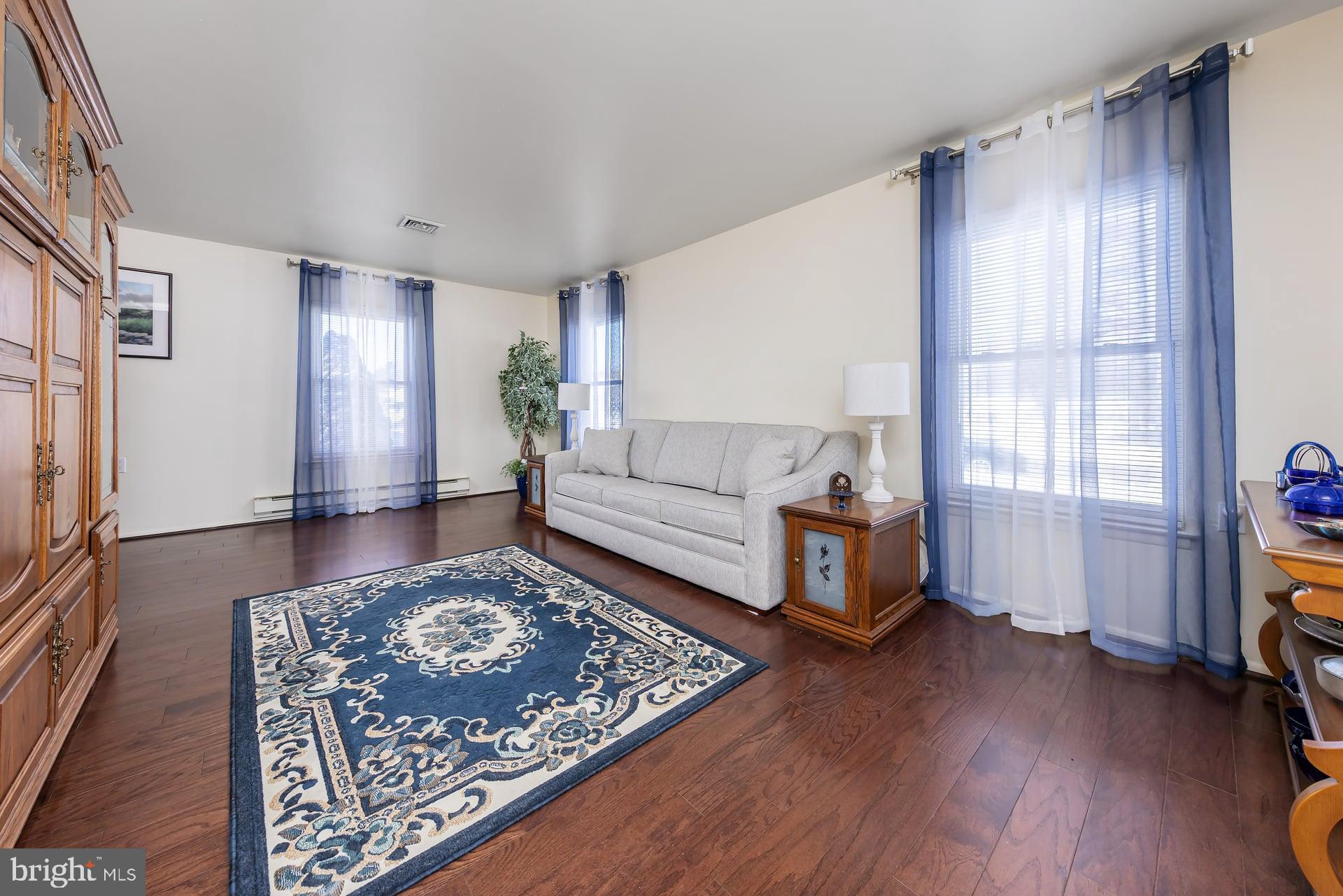 LEISURETOWNE - Residential