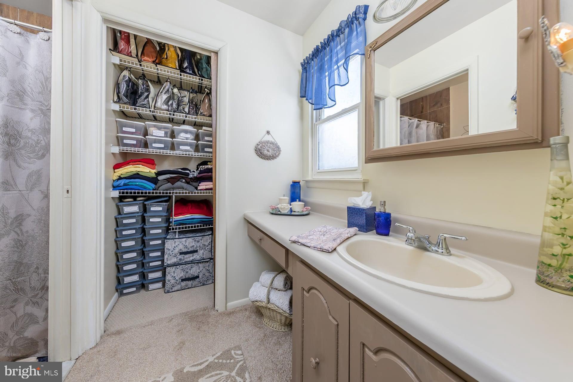 LEISURETOWNE - Residential