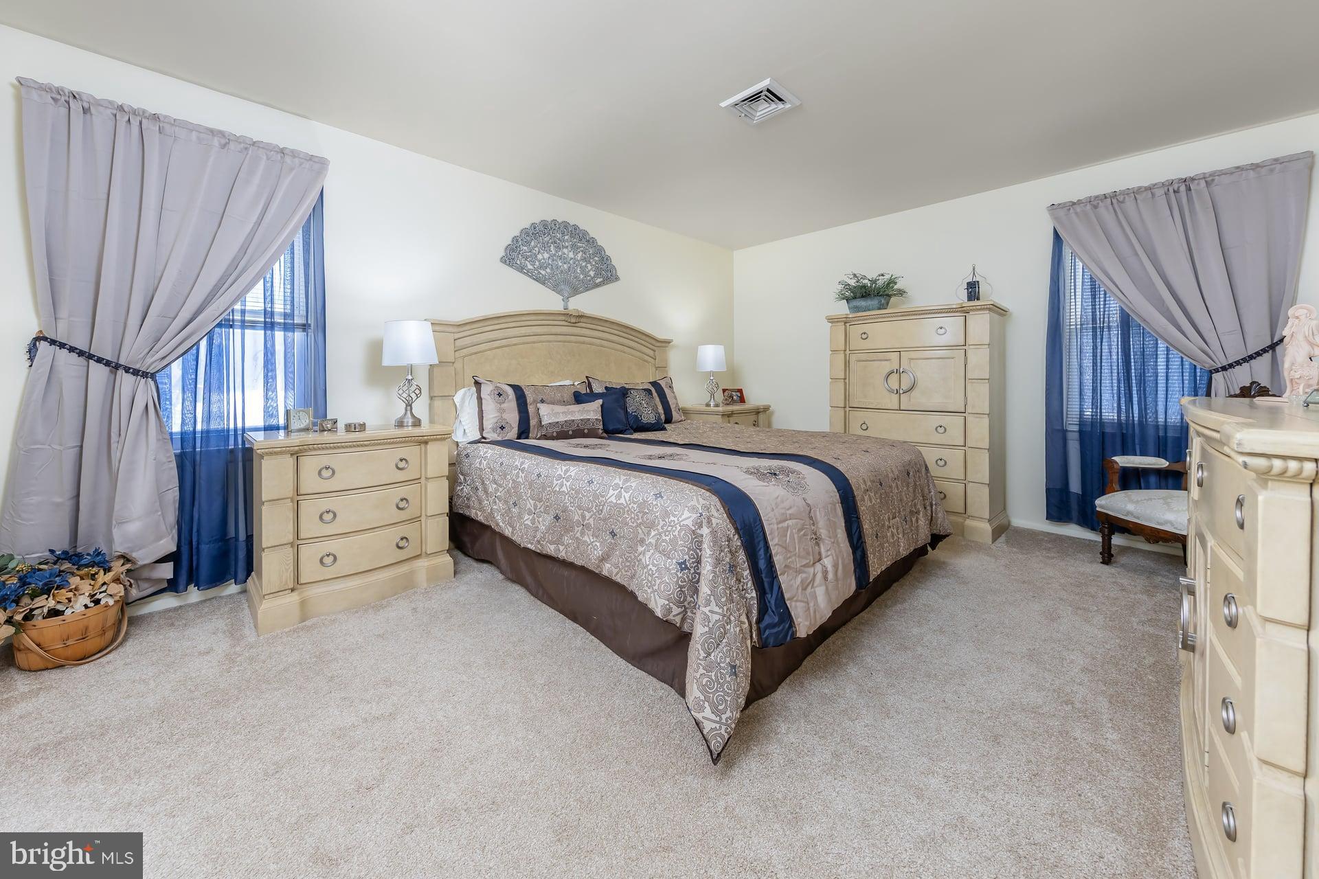 LEISURETOWNE - Residential