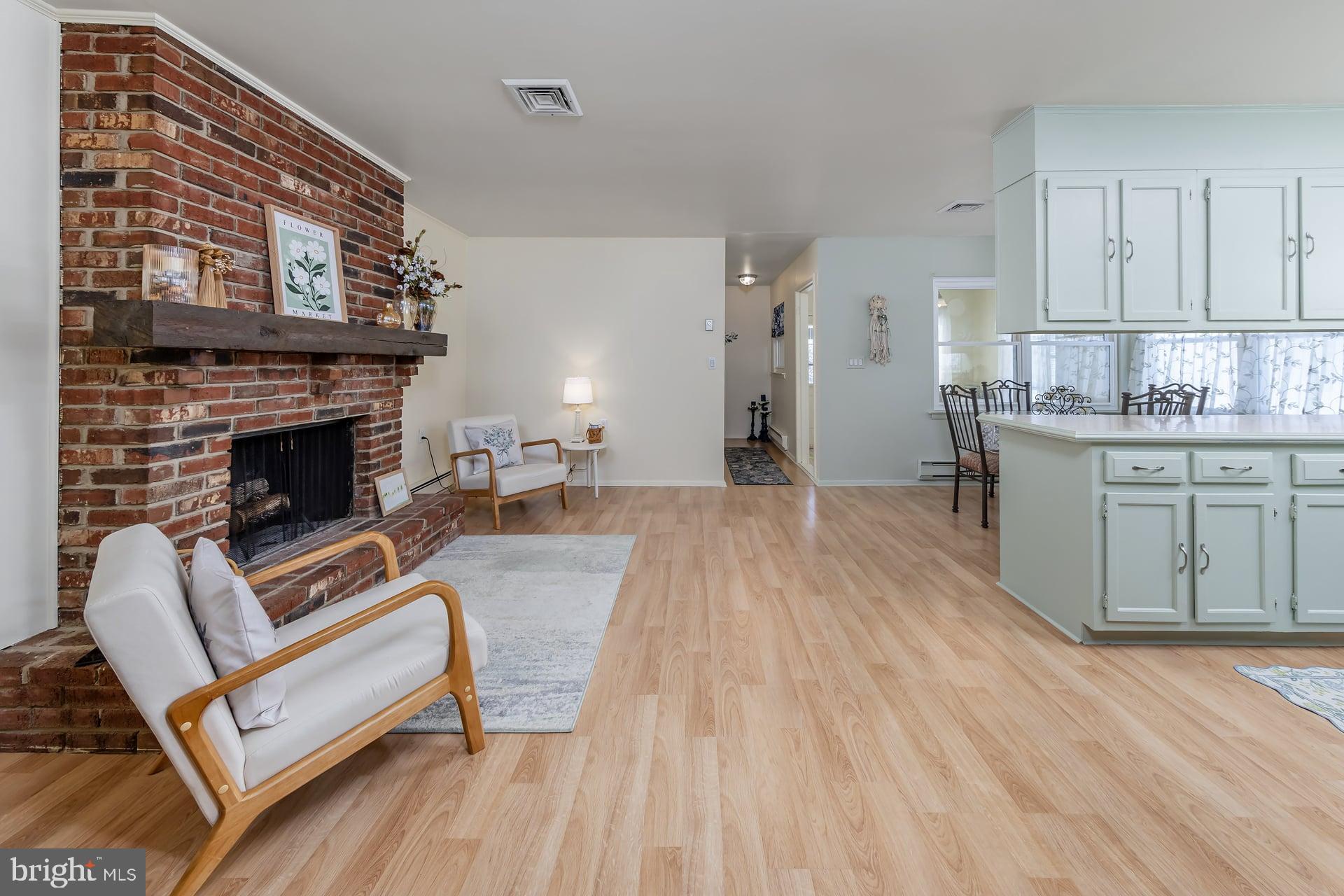 LEISURETOWNE - Residential