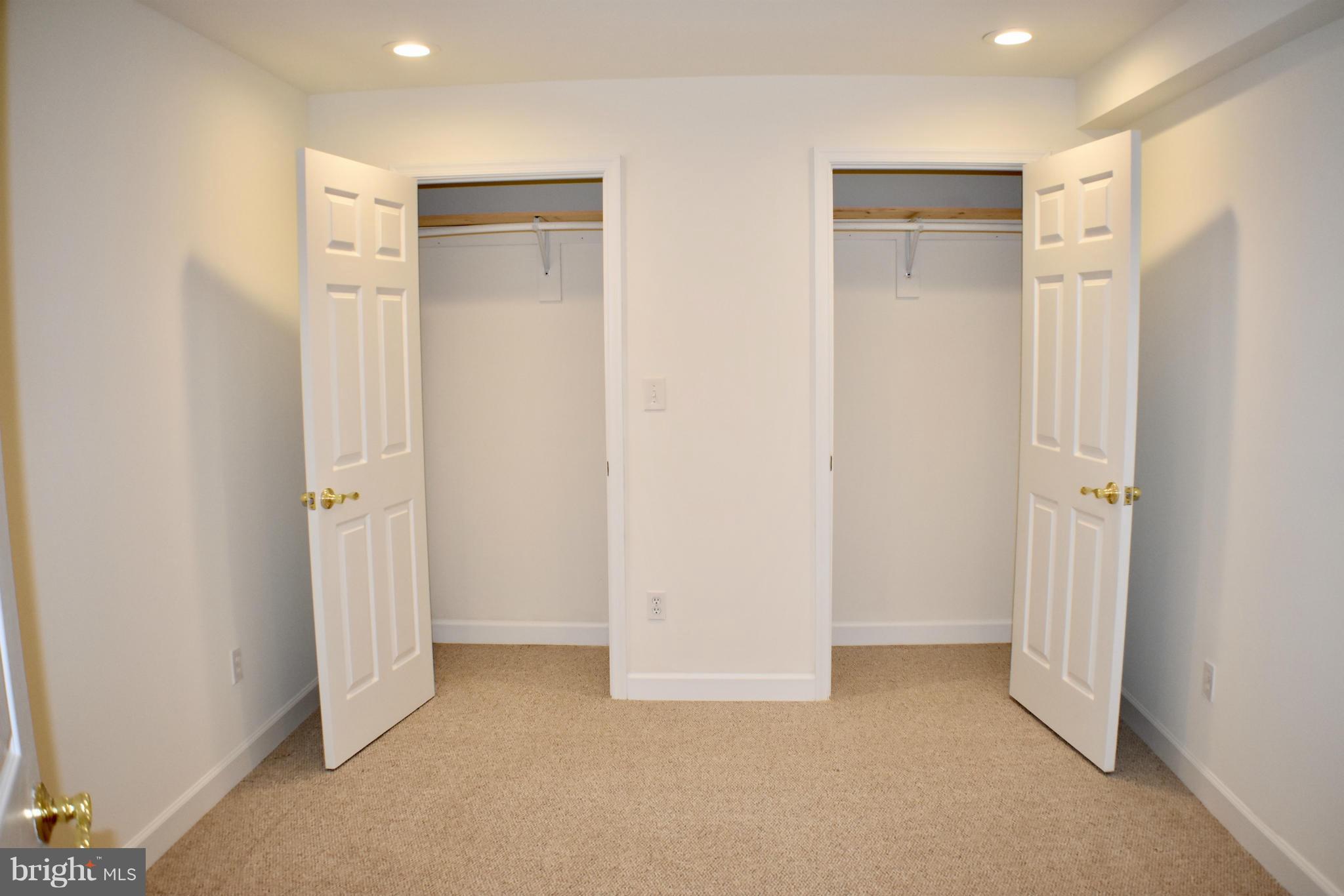 CEDAR RUN ESTS - Residential Lease