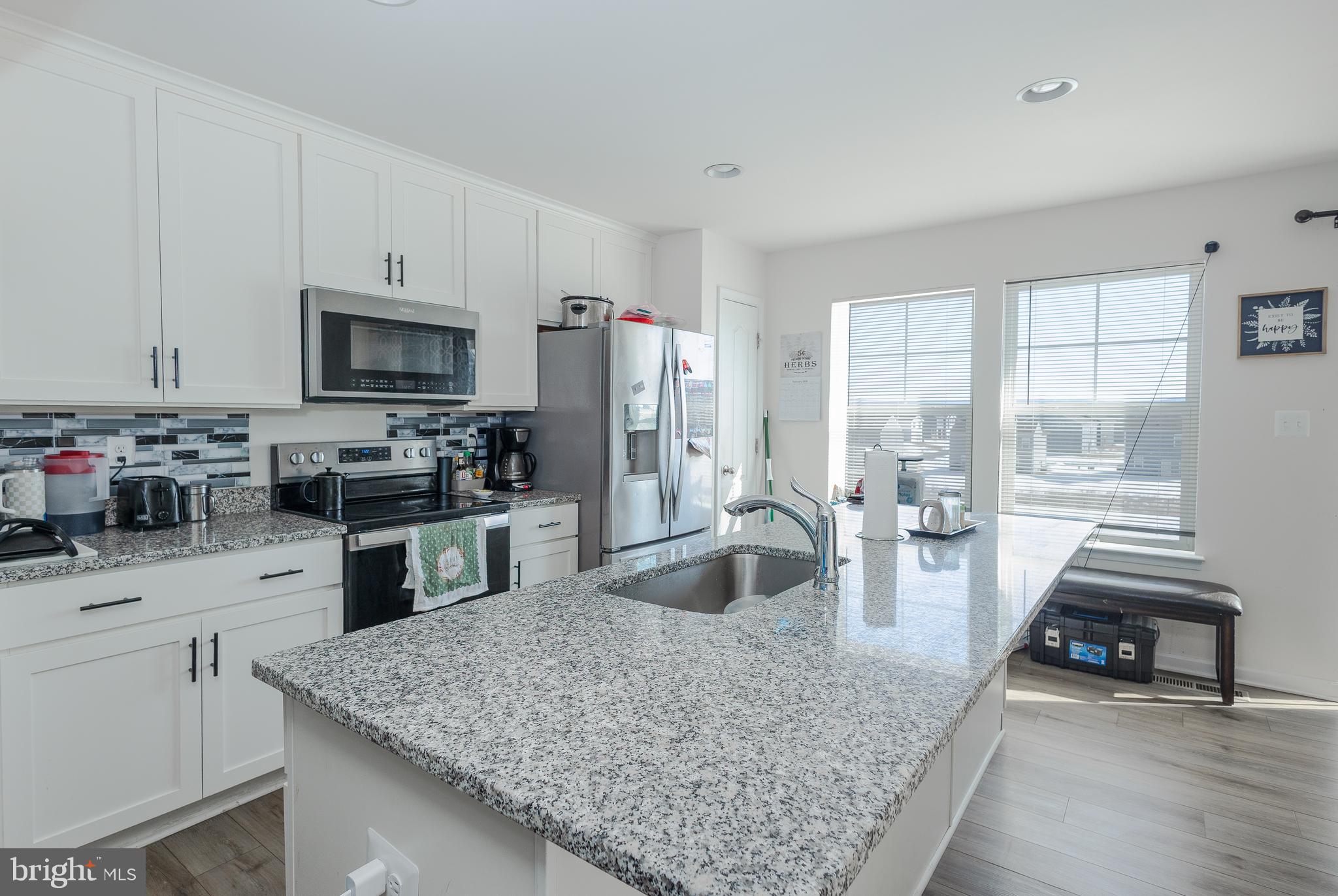 TOWNES AT TATE MANOR - Residential