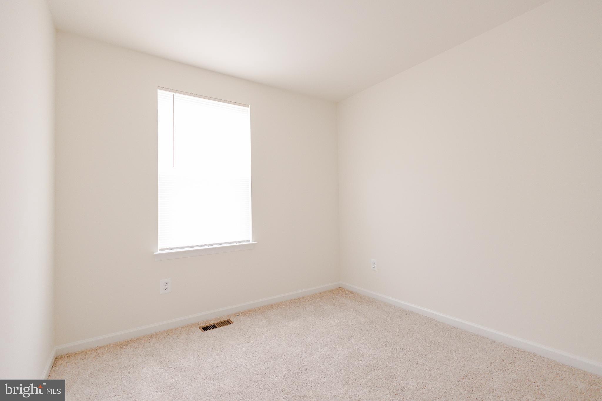 TOWNES AT TATE MANOR - Residential