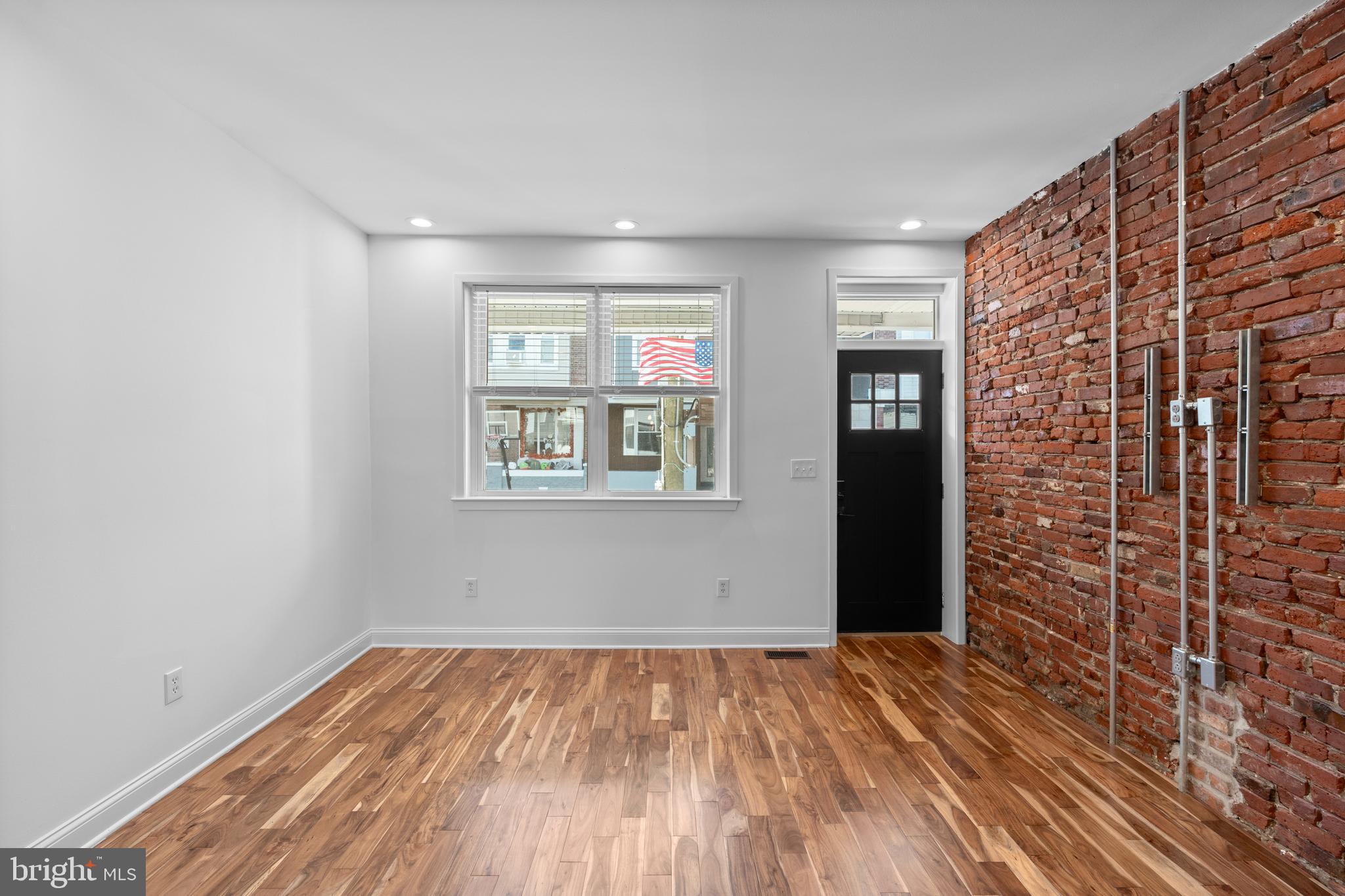 WHITMAN - Residential