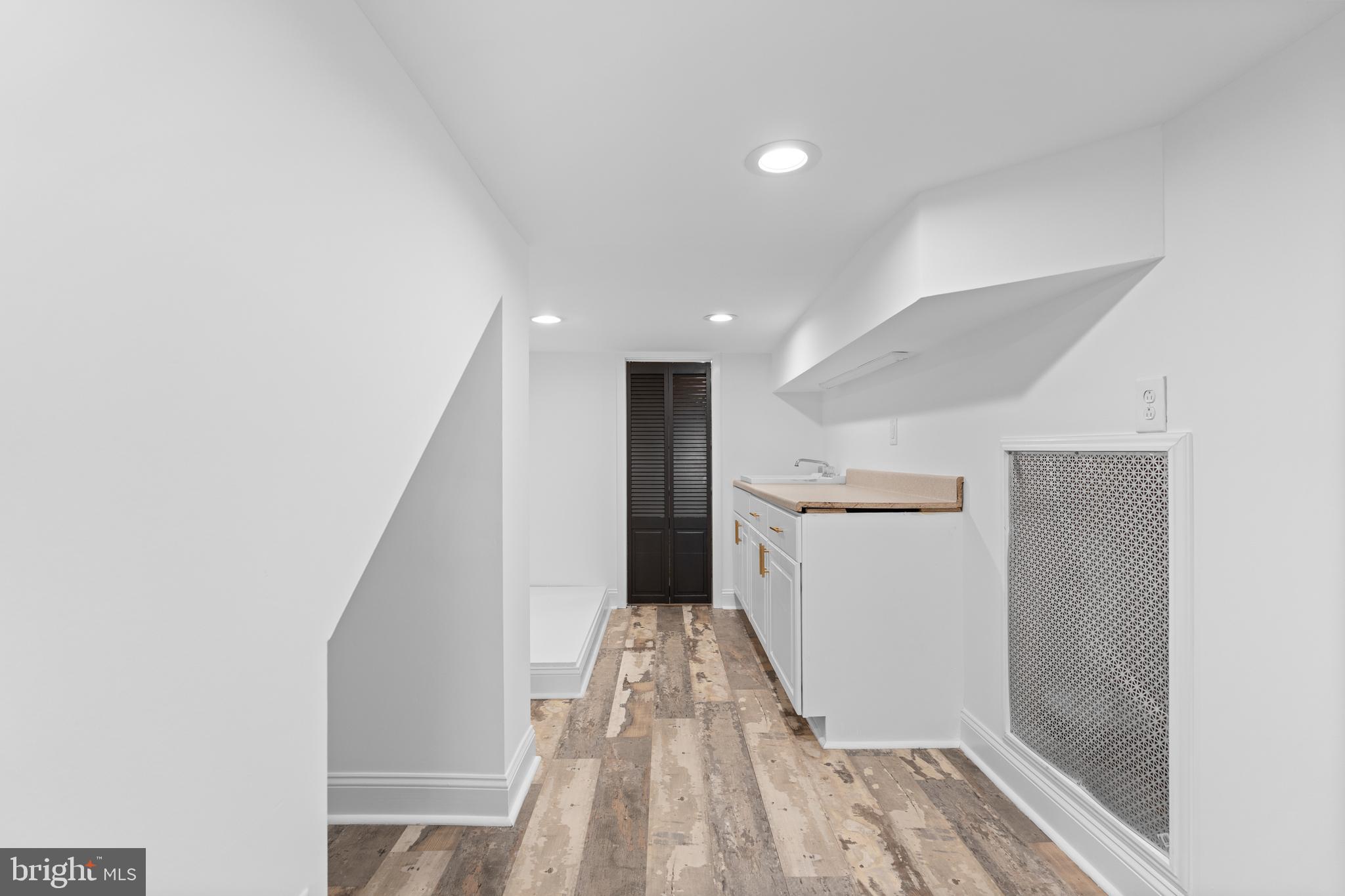 WHITMAN - Residential