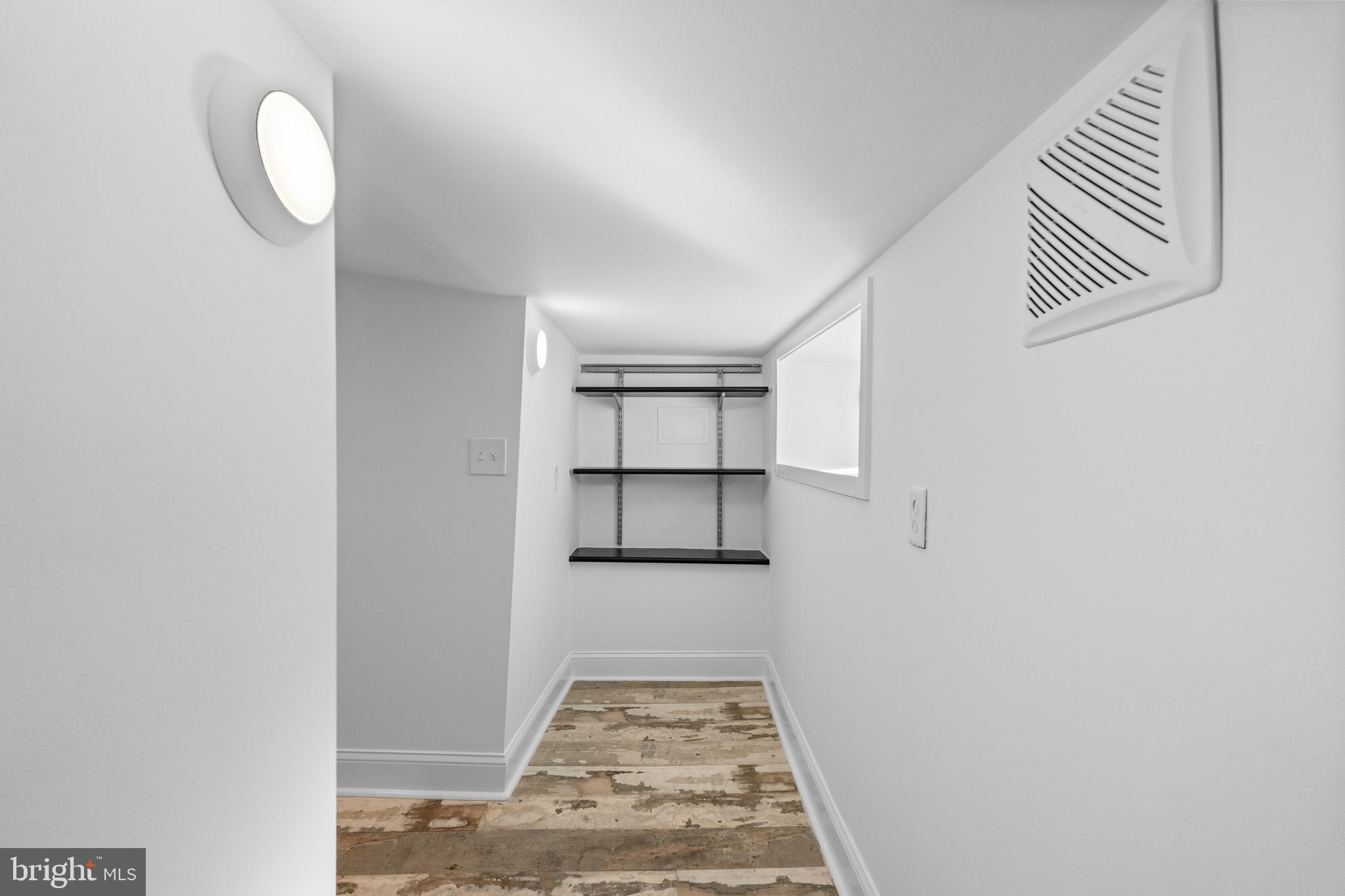 WHITMAN - Residential