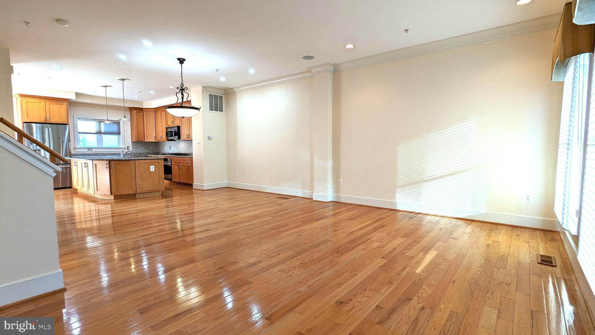 CENTERPOINTE - Residential