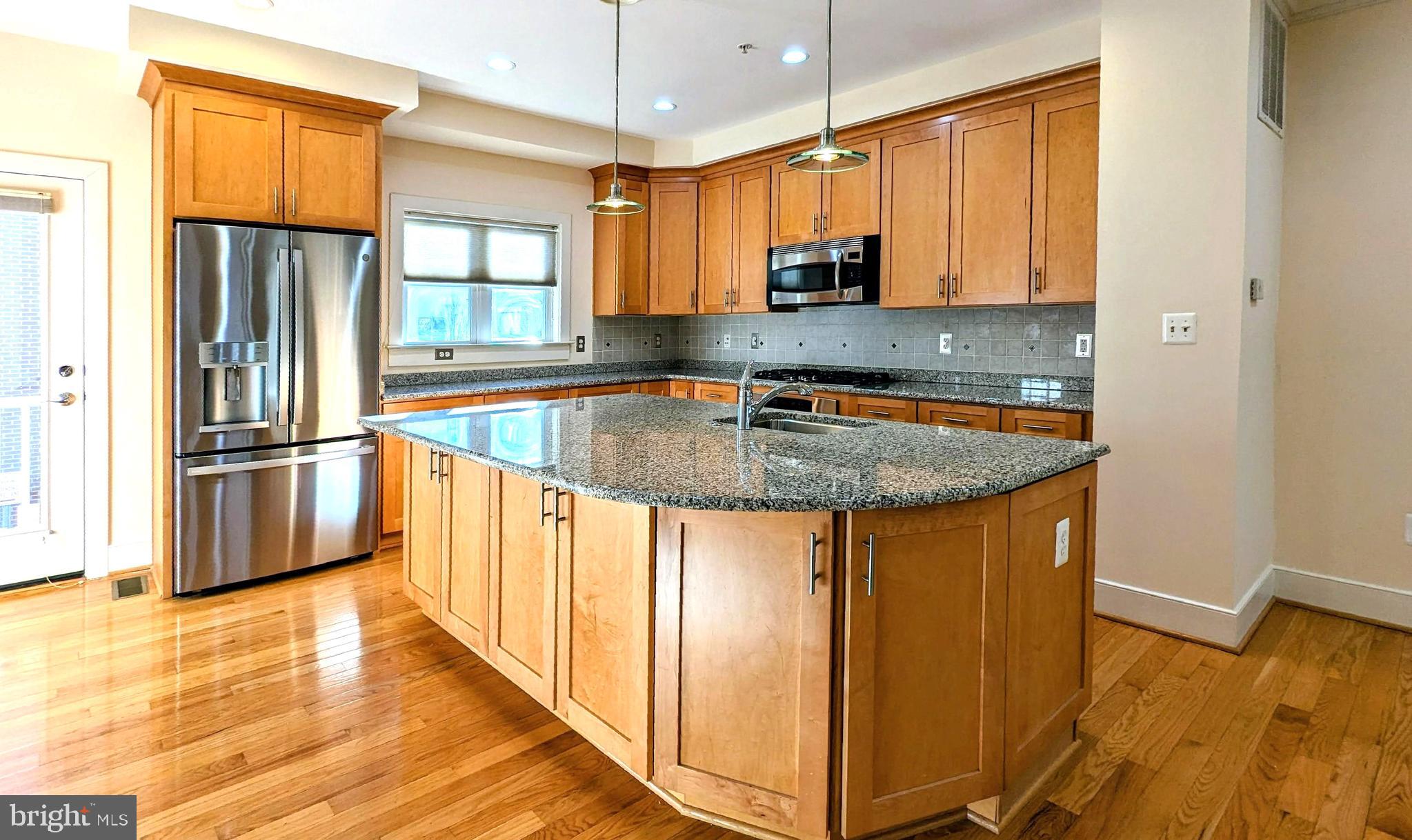 CENTERPOINTE - Residential