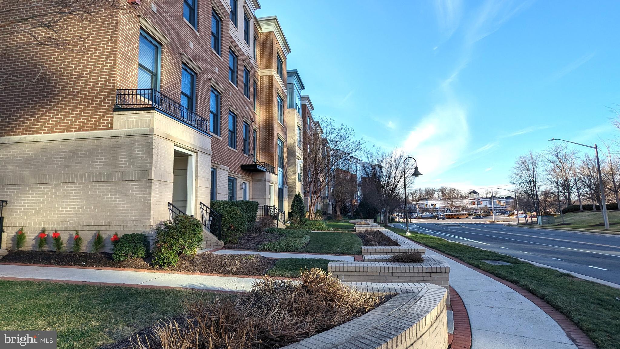 CENTERPOINTE - Residential