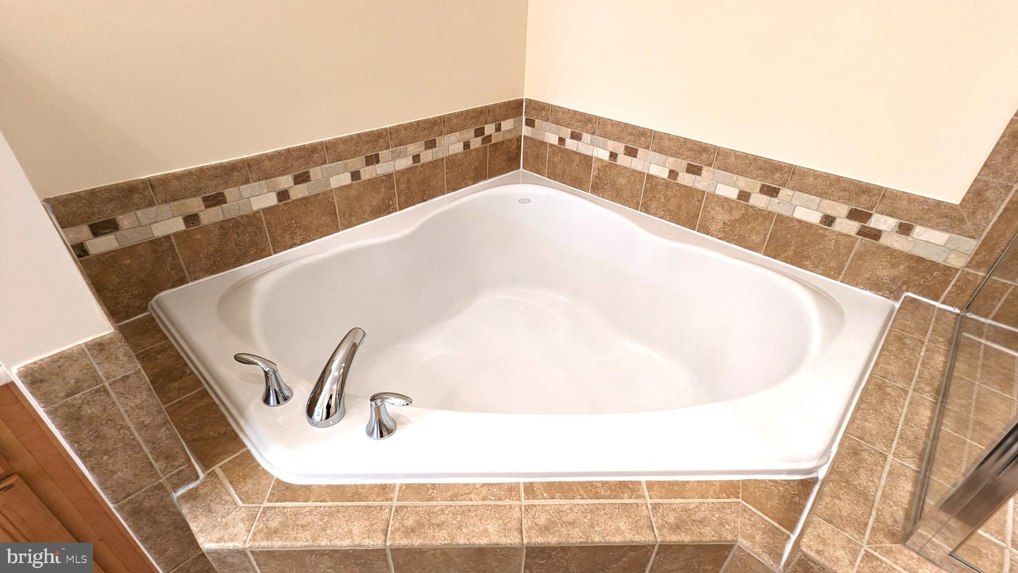 CENTERPOINTE - Residential