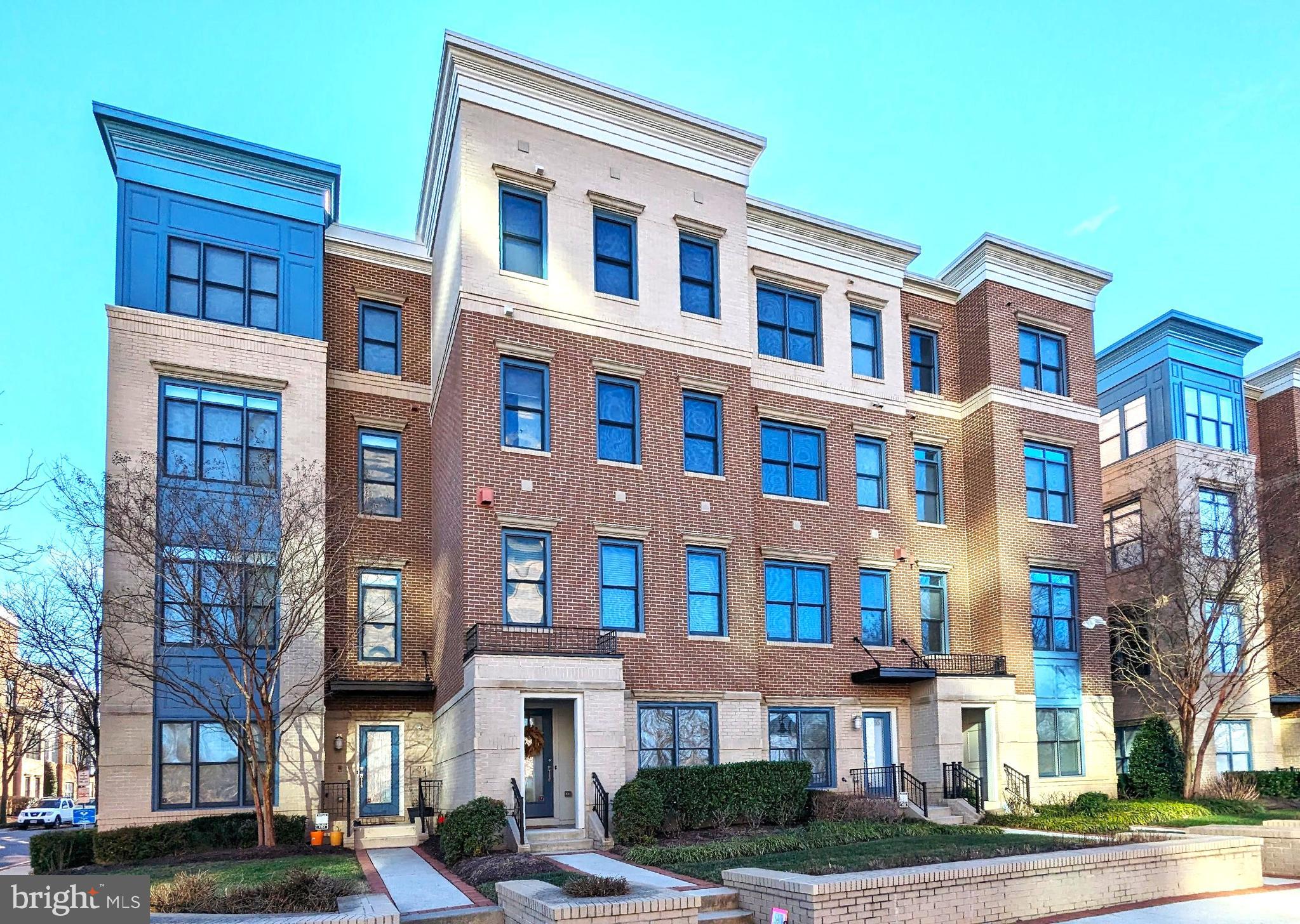 CENTERPOINTE - Residential