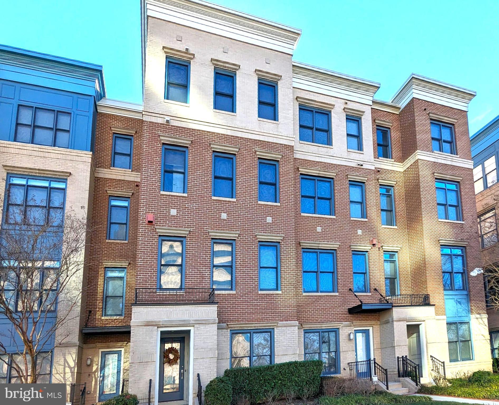 CENTERPOINTE - Residential