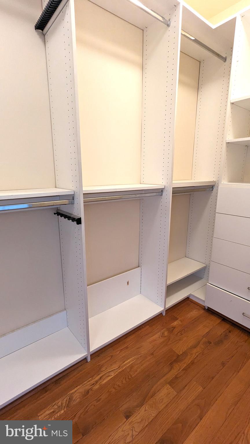 CENTERPOINTE - Residential