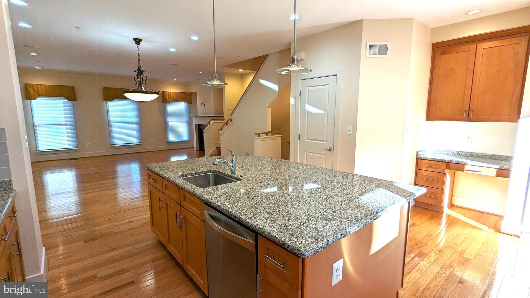 CENTERPOINTE - Residential